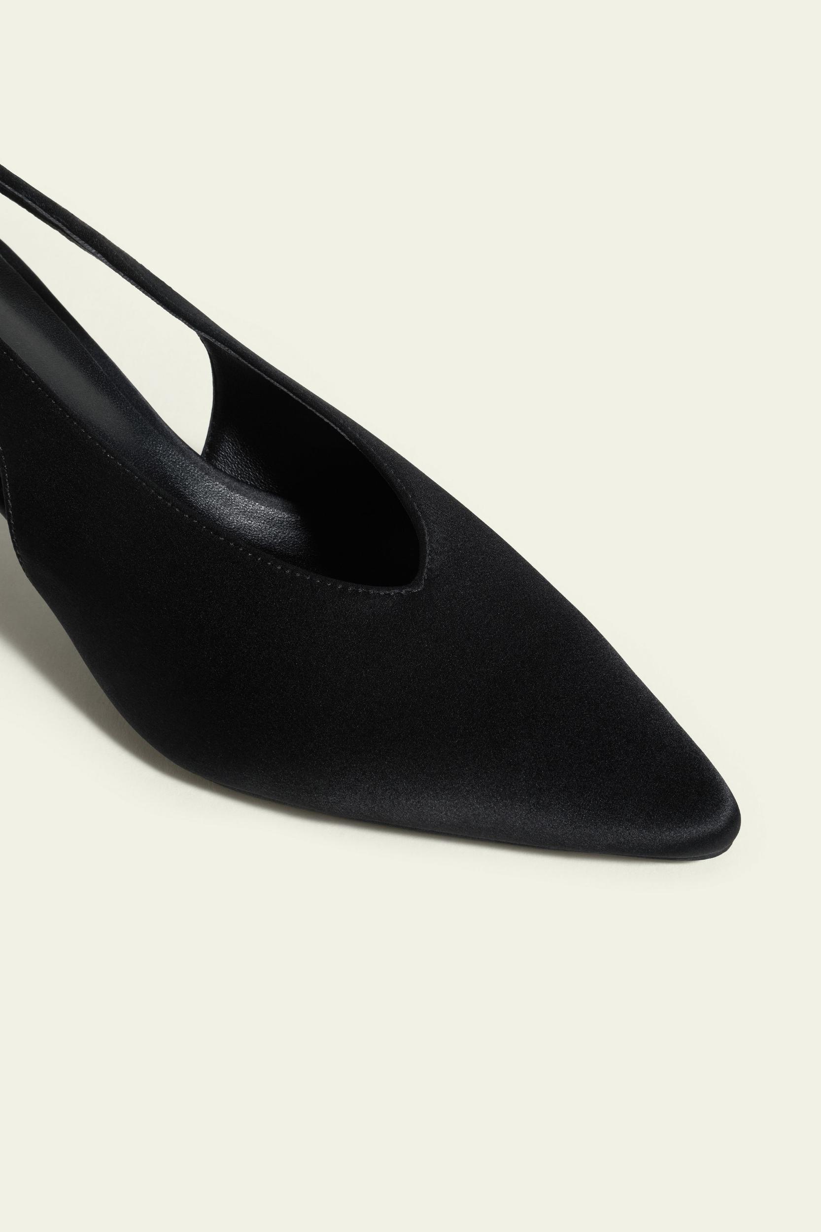 Silk charmeuse Pointed-Toe Slingback Heel Product Image