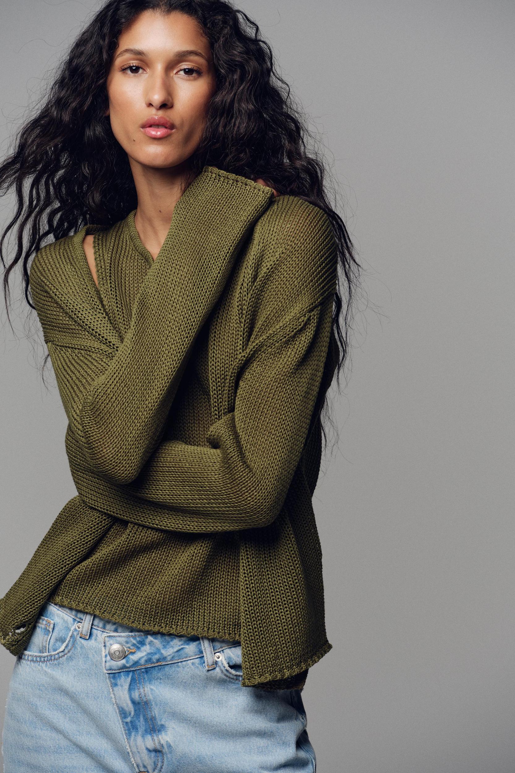 100% COTTON KNIT CARDIGAN Product Image