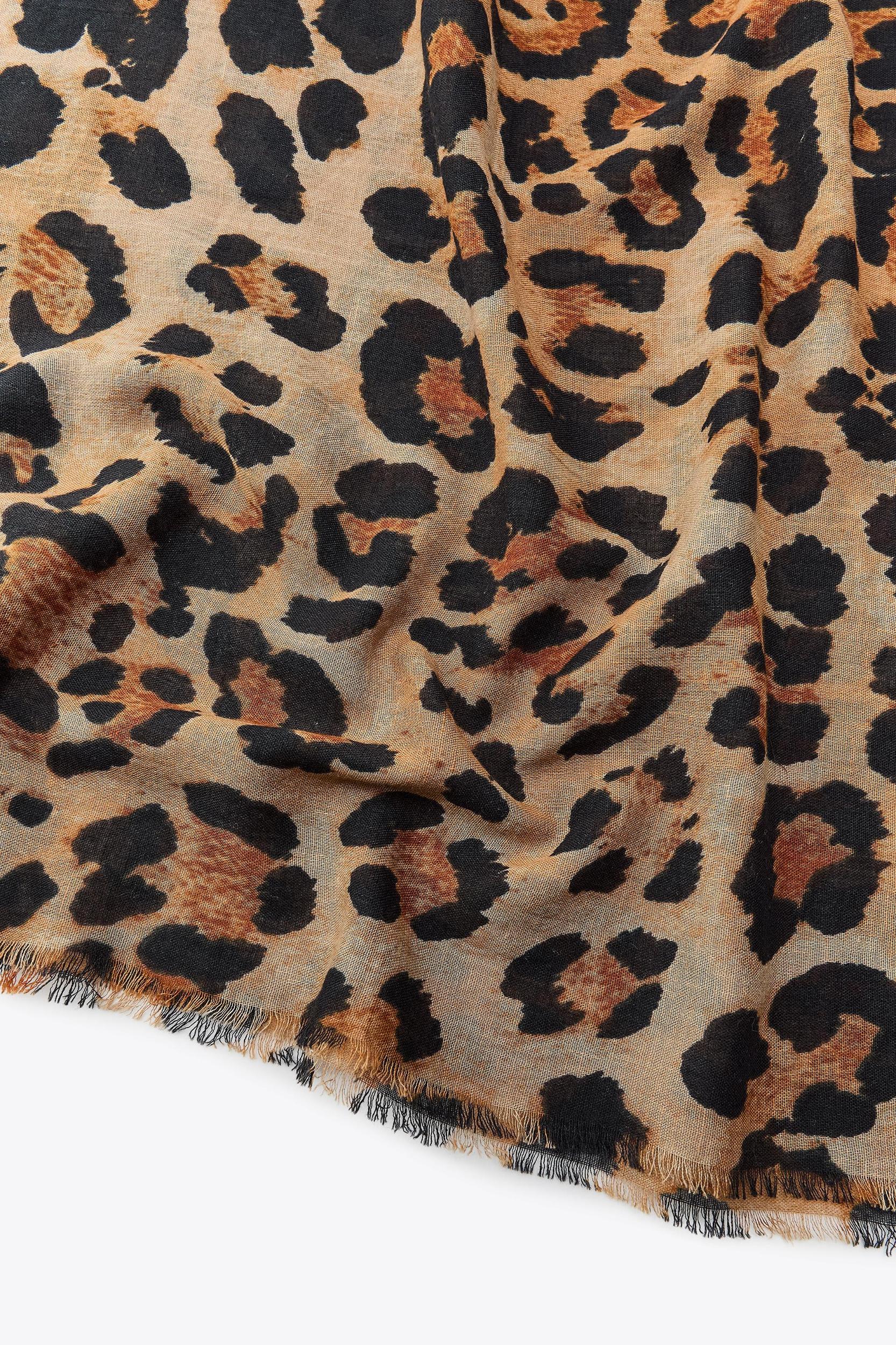 ANIMAL PRINT HANDKERCHIEF Product Image