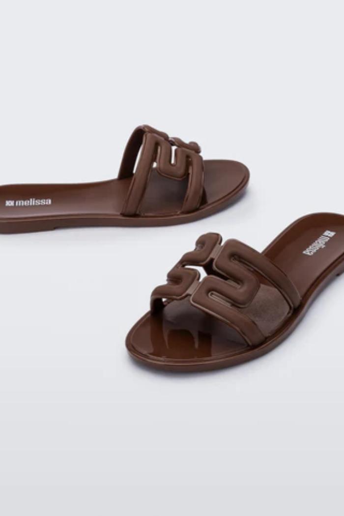 Melissa M Slide Product Image