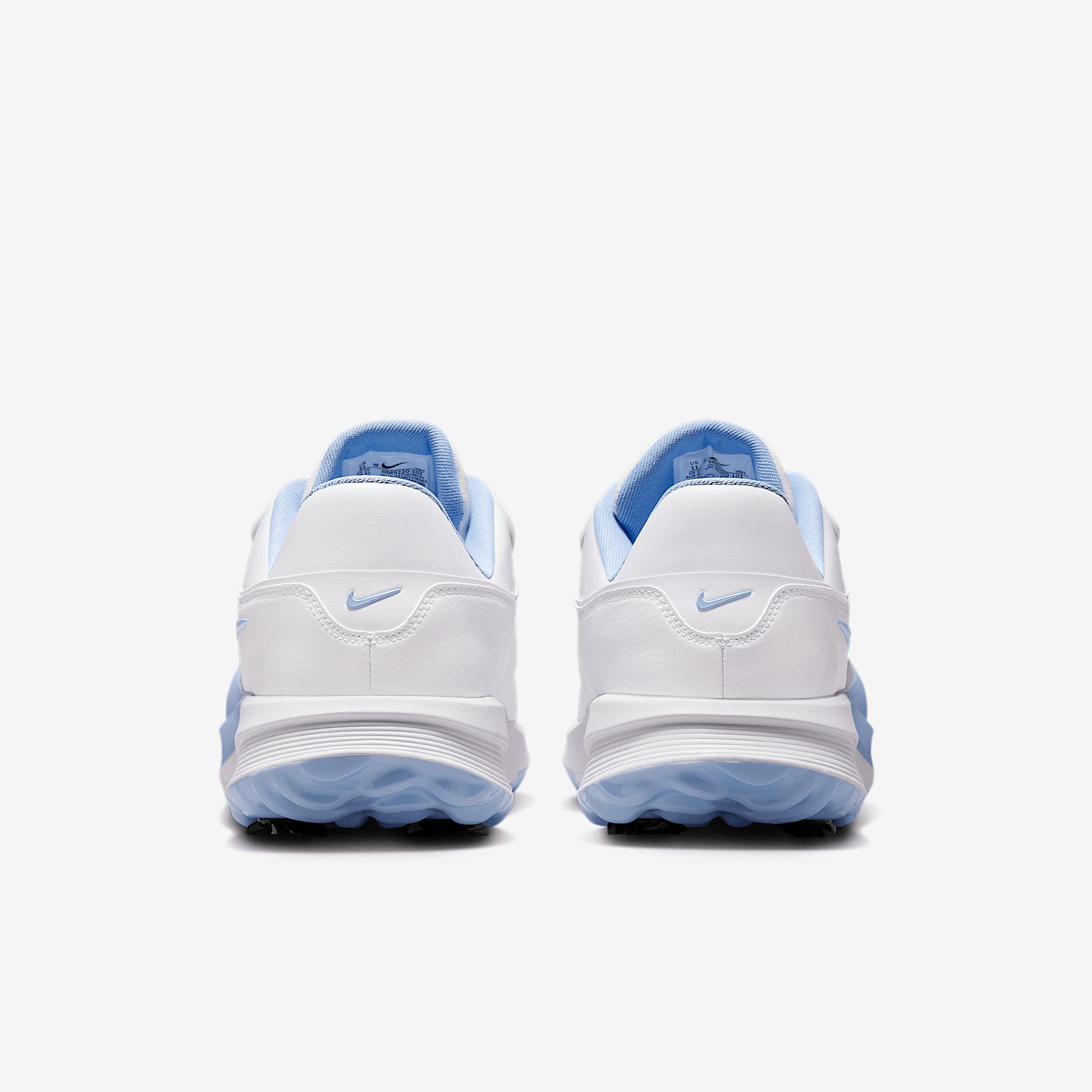 Nike Victory Pro 4 Golf Shoes (Wide) Product Image