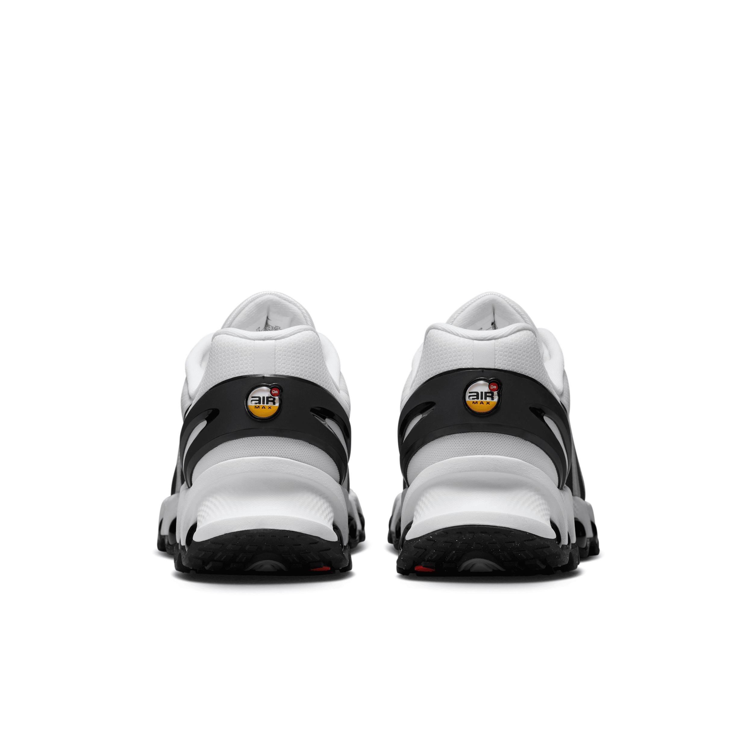 Nike Men's Air Max Dn8 Shoes Product Image