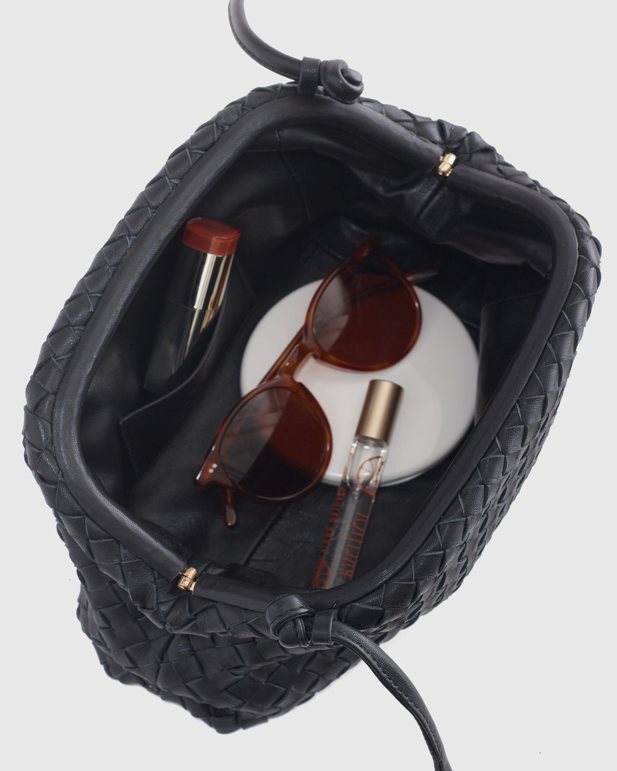 Quince | Women's Italian Leather Handwoven Pouch Crossbody Clutch Product Image