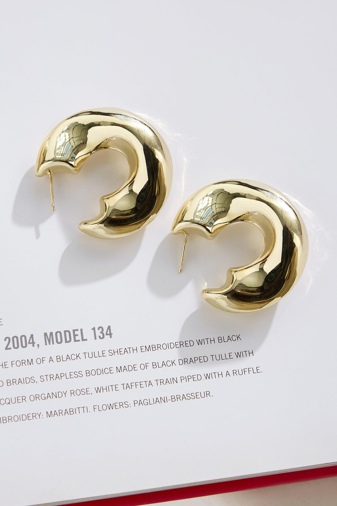 Queen Energy Earrings Gold Product Image