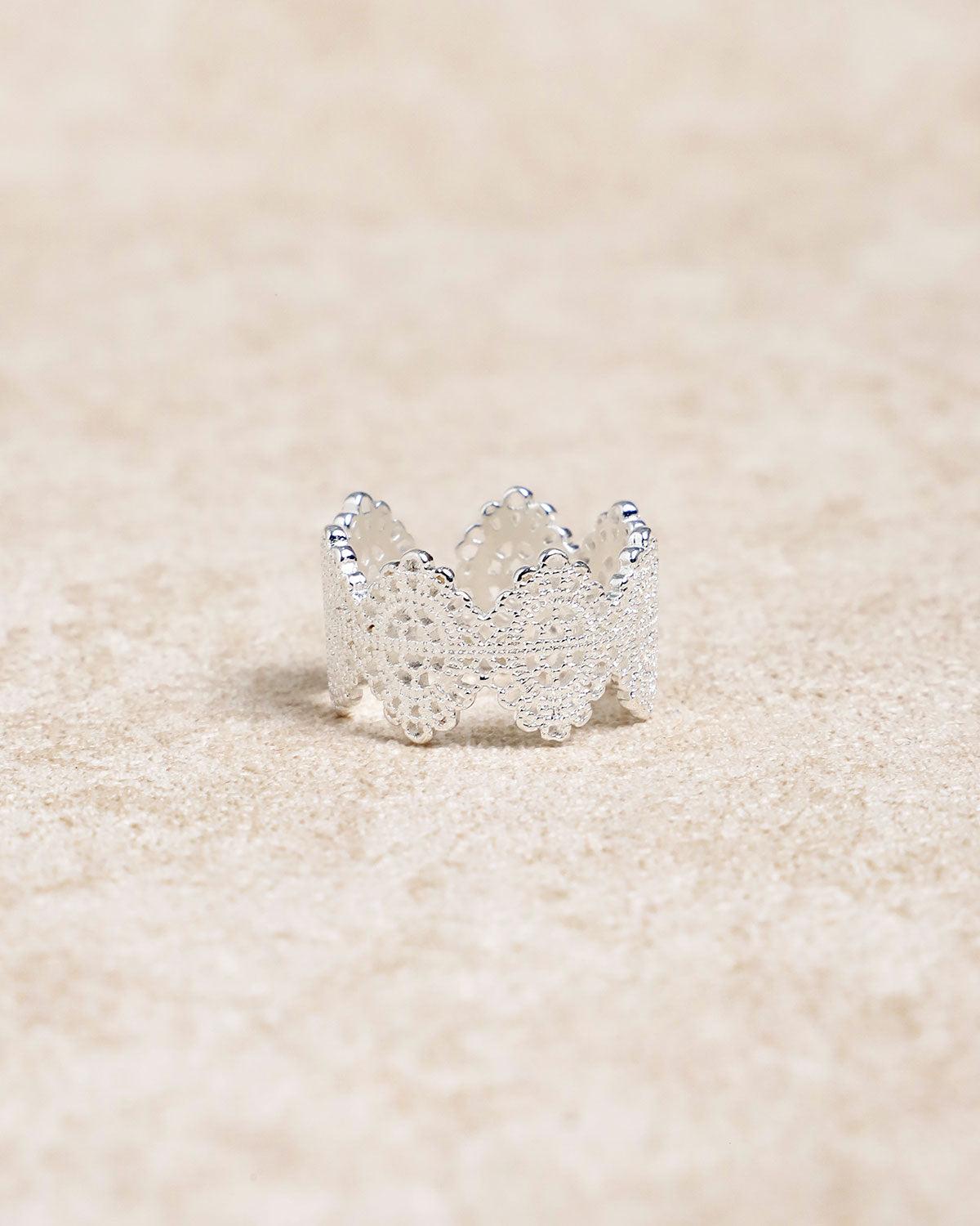 Silver Retro Ring Product Image