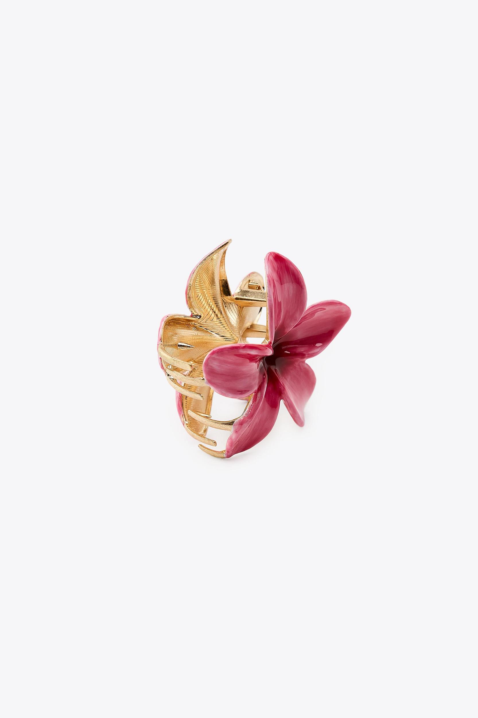 FLORAL HAIR CLIP Product Image