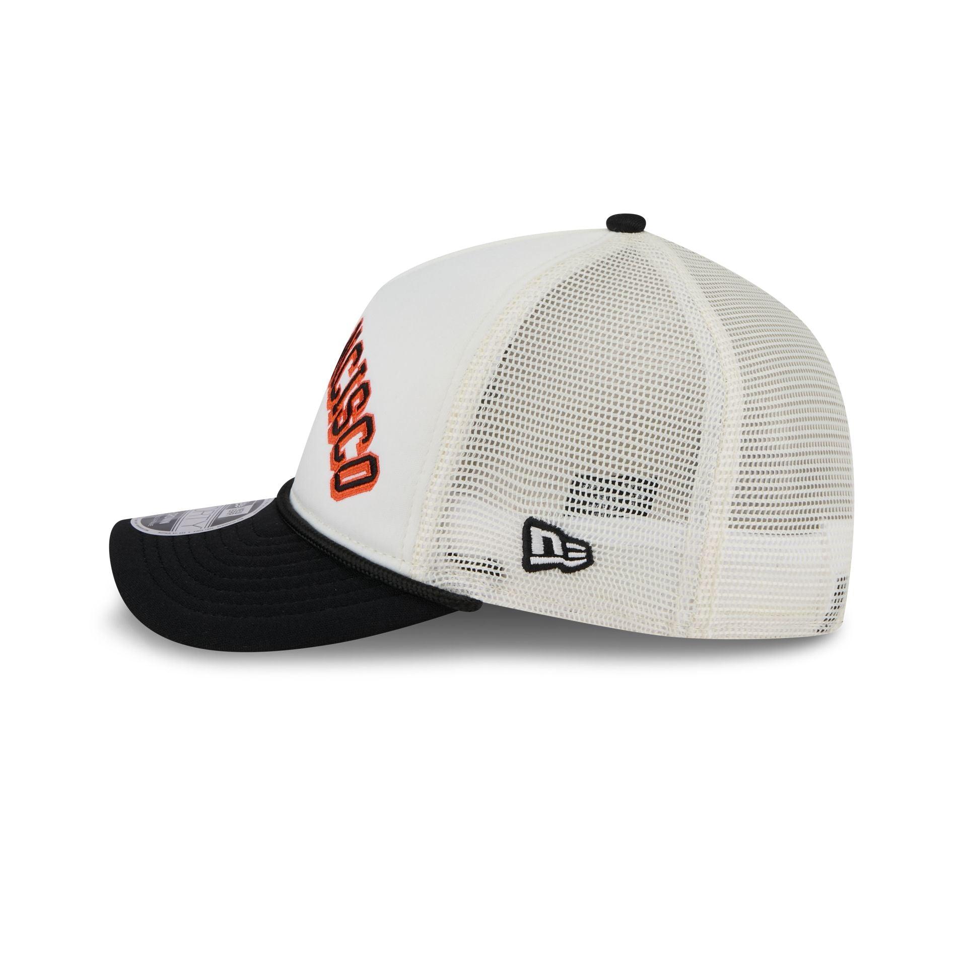 San Francisco Giants Chrome Arch 9FORTY M-Crown A-Frame Trucker Hat Male Product Image