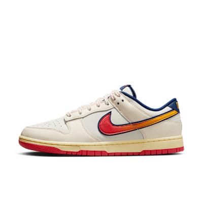 Nike Men's Dunk Low Retro SE Shoes Product Image