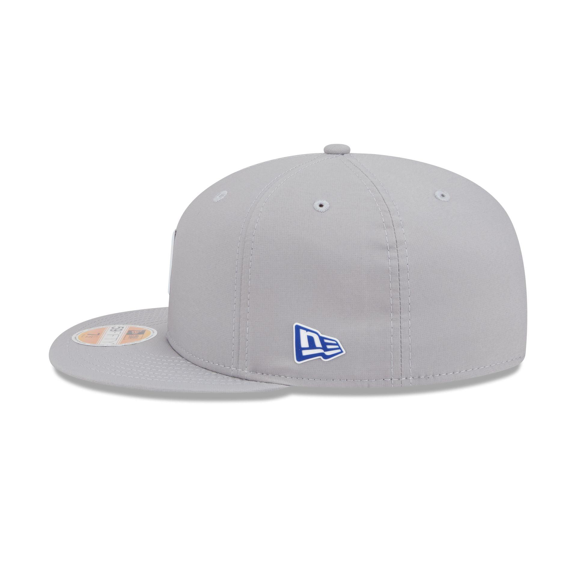 New York Giants 2025 Sideline Hot Weather Gray 59FIFTY Fitted Hat Male Product Image