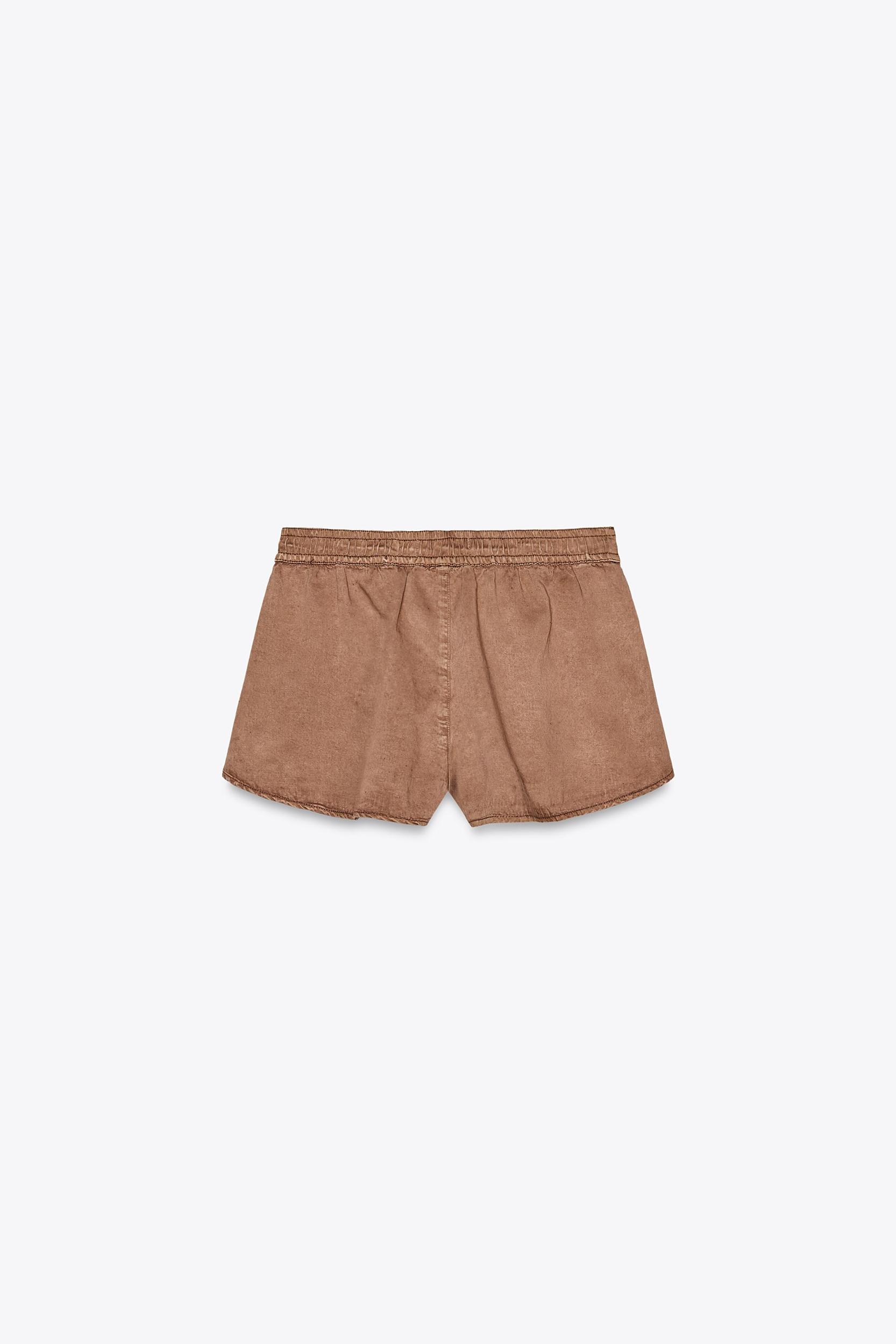 SLIT SHORTS Product Image