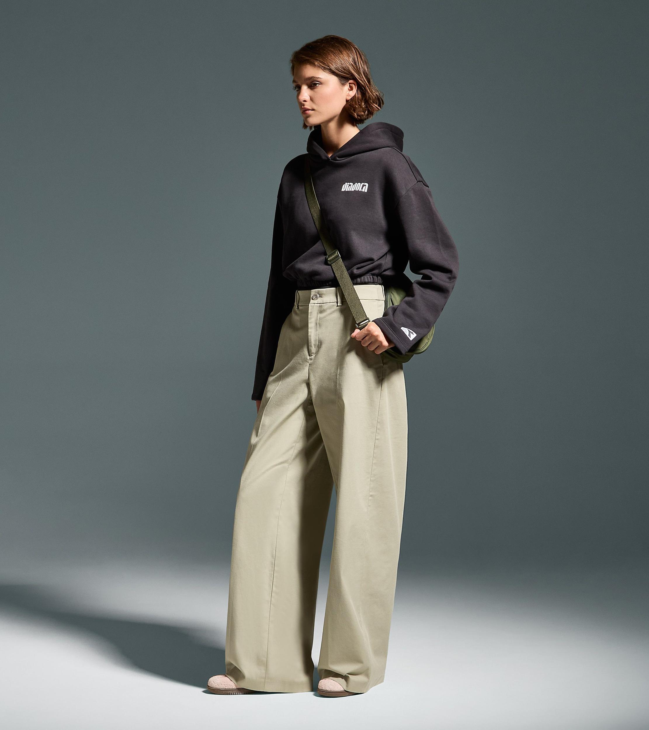 L. HOODIE ATHL. LOGO Product Image