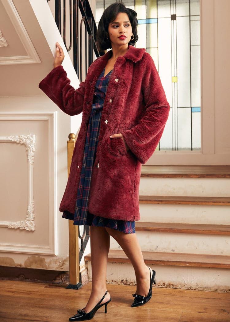 Retro Glam Swing Fur Coat Product Image