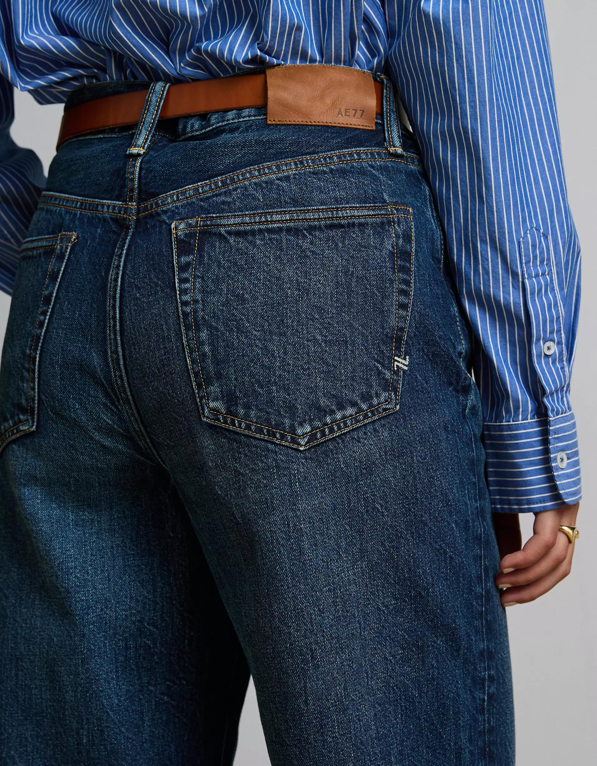 AE77 Premium Stovepipe Jean Product Image
