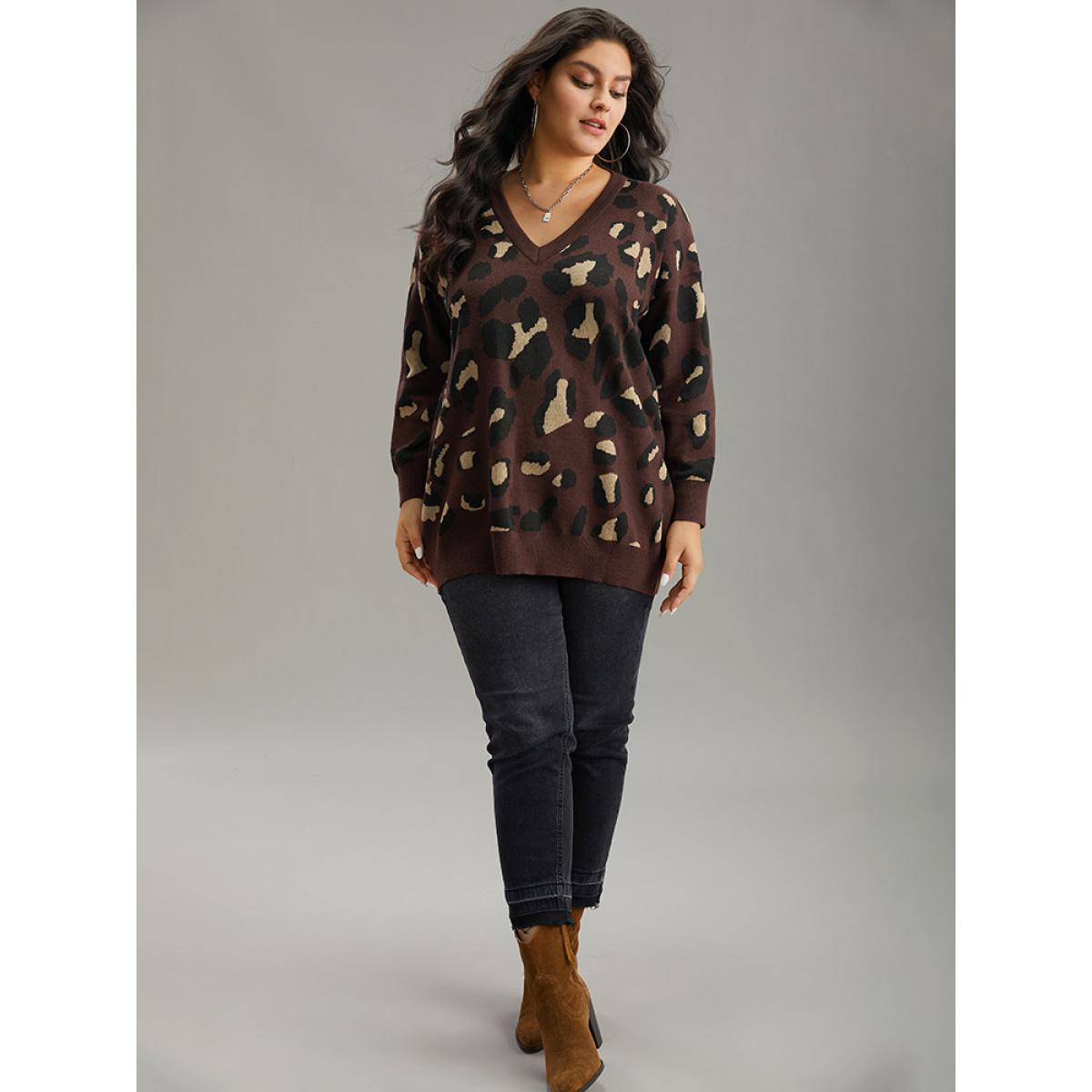 Plus Size Anti-Pilling Leopard Elastic Cuffs Pullover DarkBrown Women Casual Loose Long Sleeve V-neck Dailywear Pullovers BloomChic 10/M Product Image