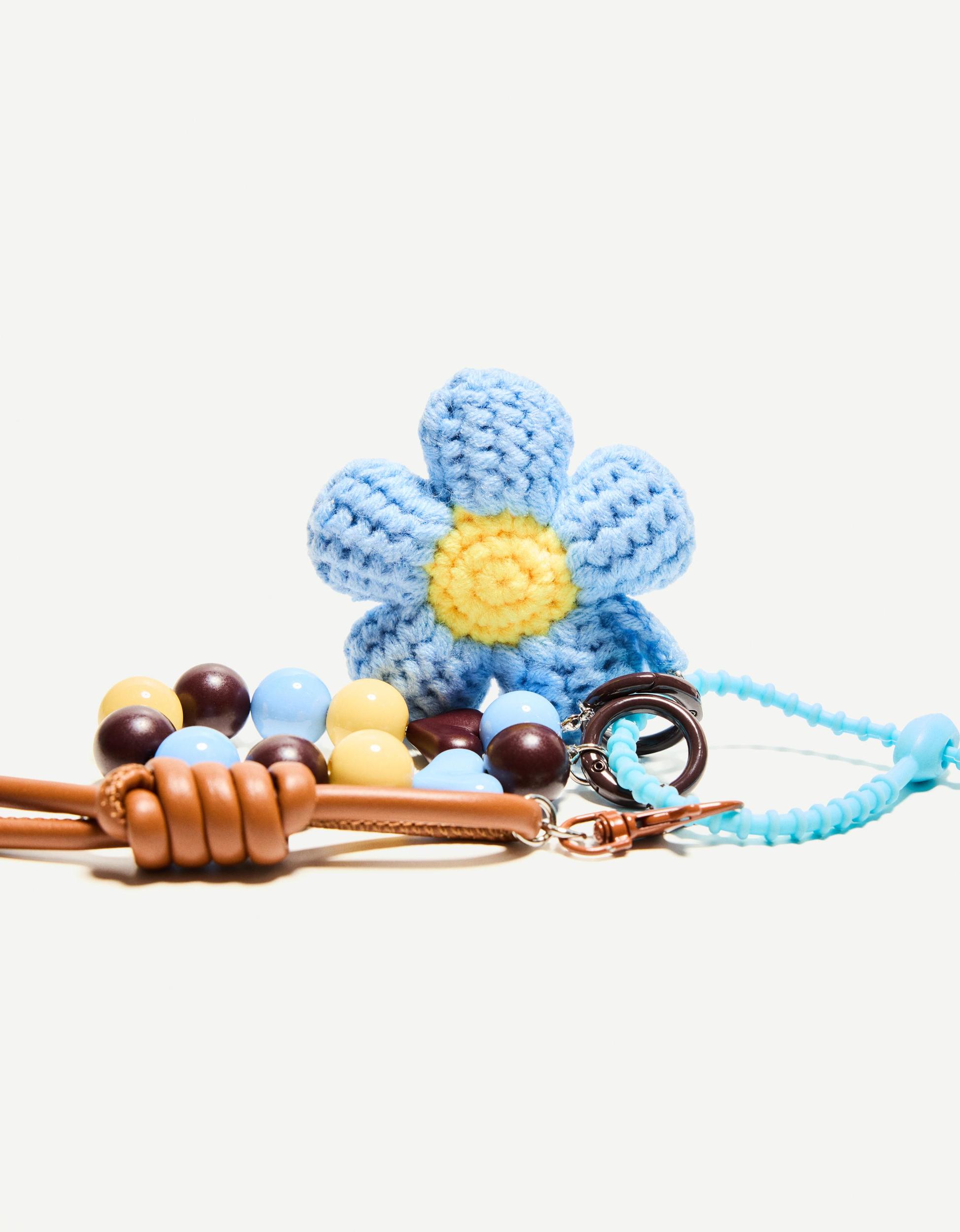 Crochet flower keyring Product Image