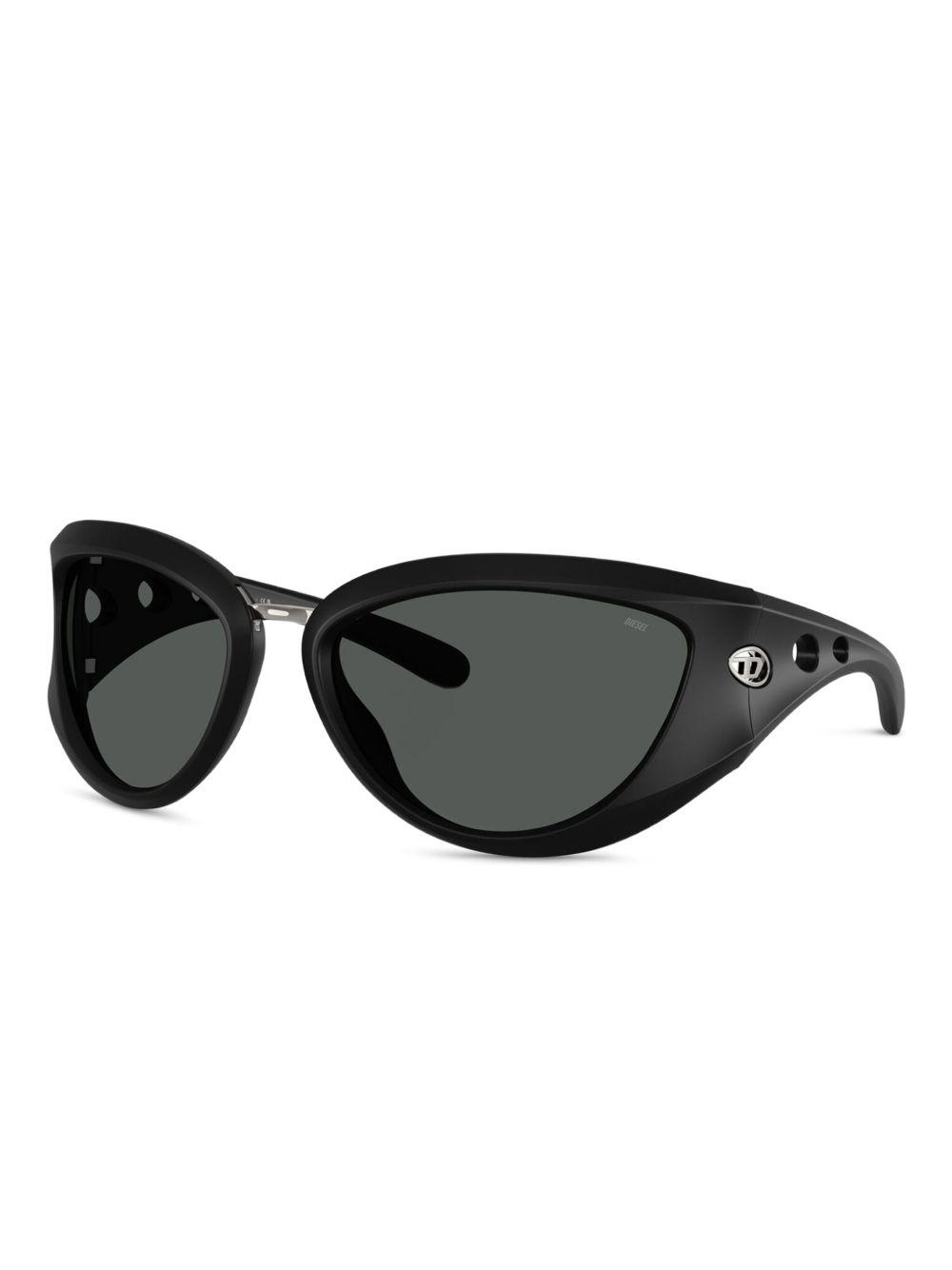 butterfly-frame sunglasses Product Image