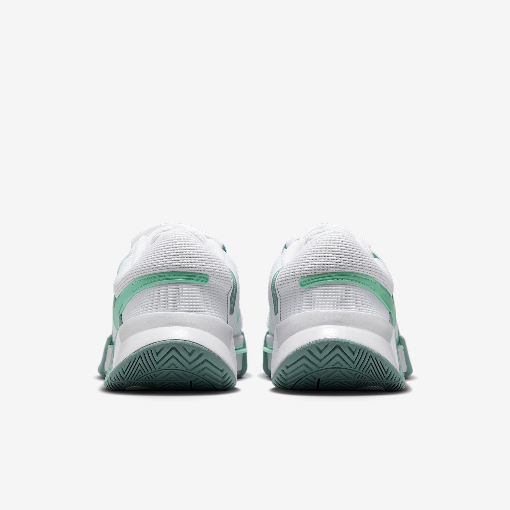 Nike Women's Zoom GP Challenge 1 Hard Court Tennis Shoes Product Image