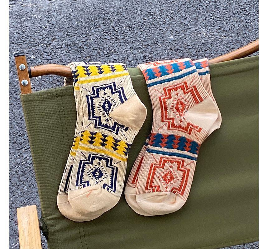 Traditional Pattern Mid Calf Socks Product Image