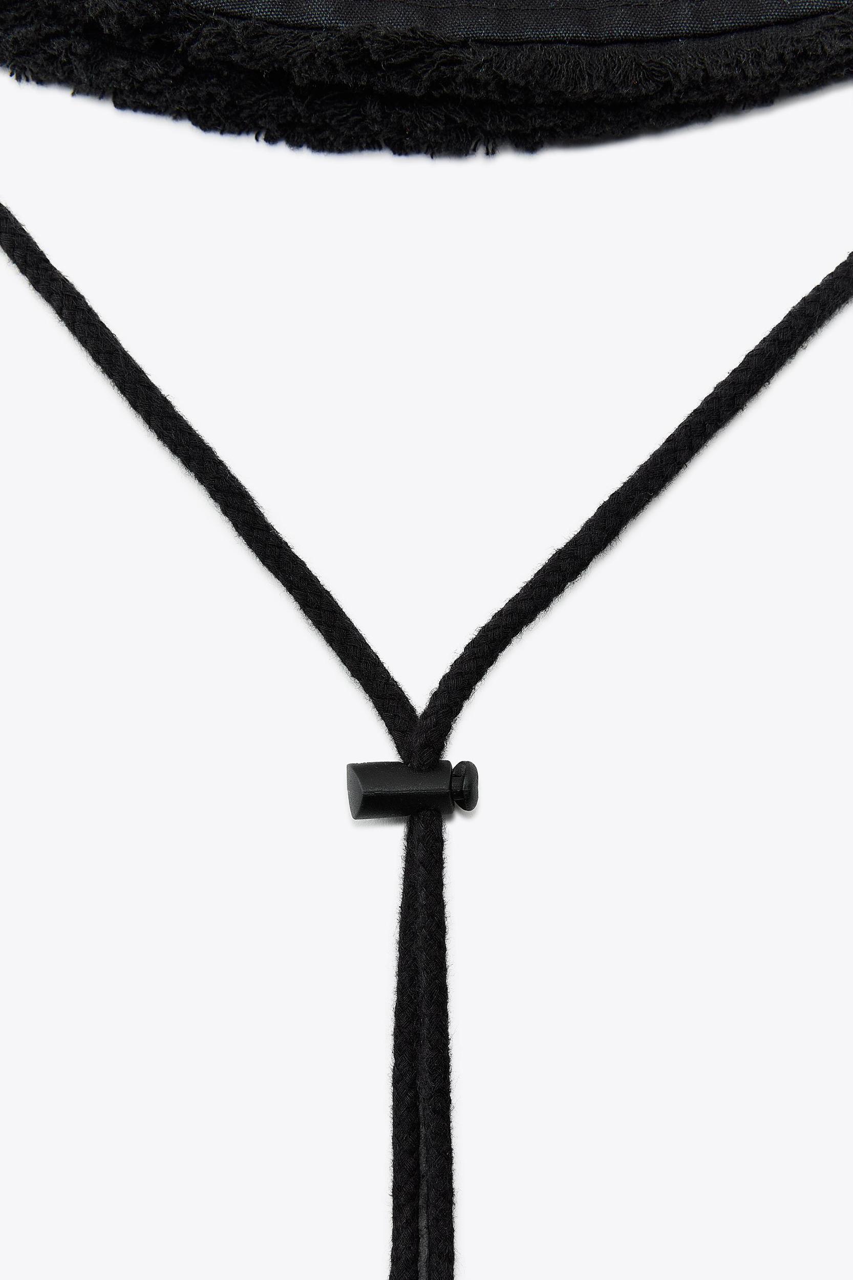 EMBROIDERED FLORAL BUCKET HAT Product Image