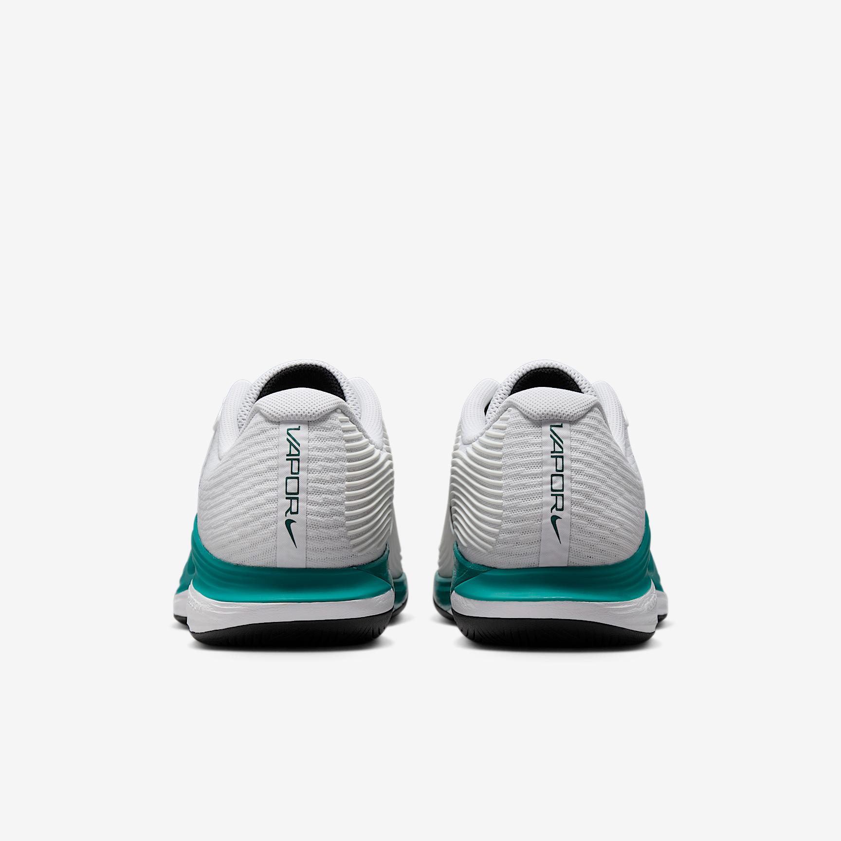 Nike Mens Vapor 12 Hard Court Tennis Shoes | FV5552-104 Product Image