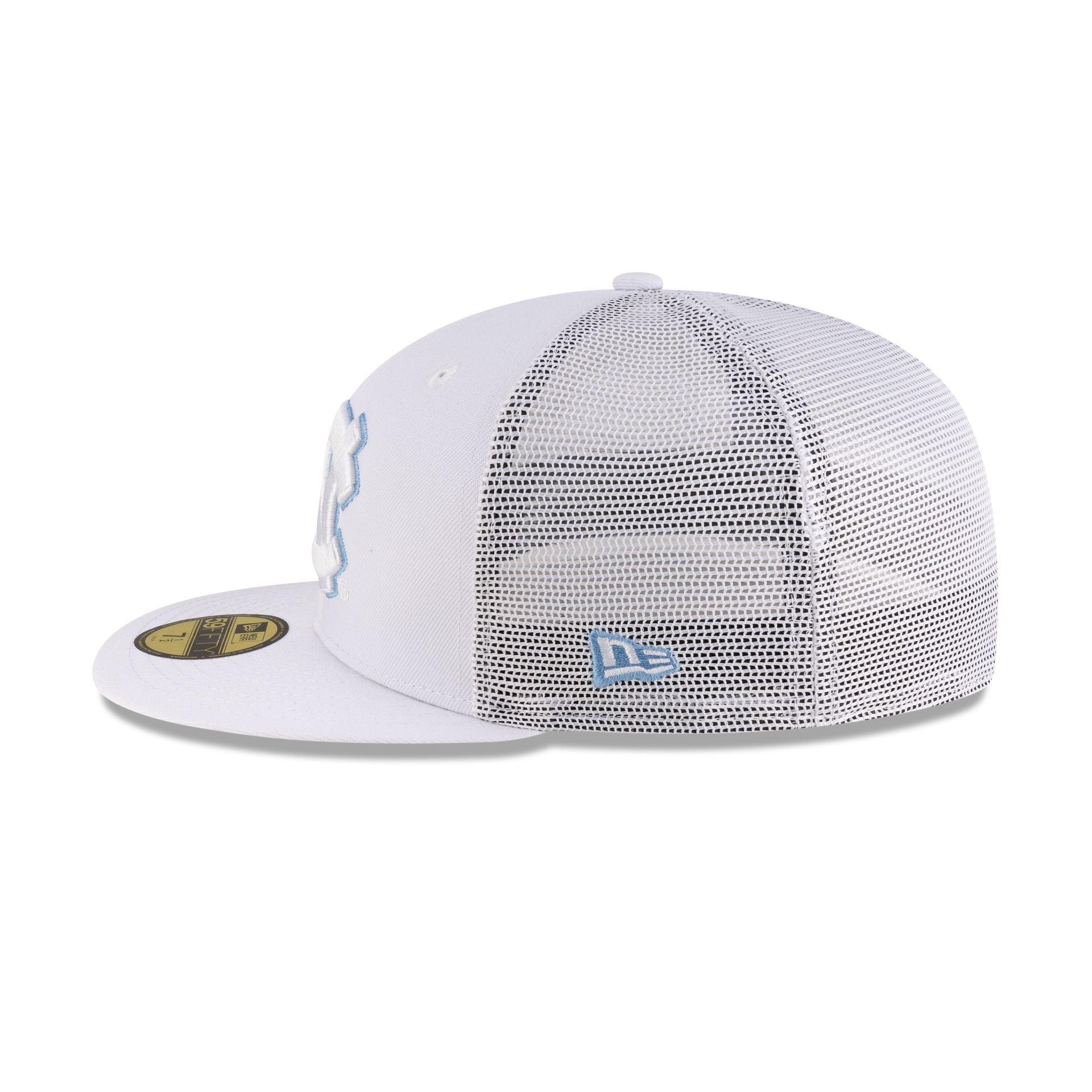North Carolina Tar Heels White 59FIFTY Fitted Trucker Hat Male Product Image