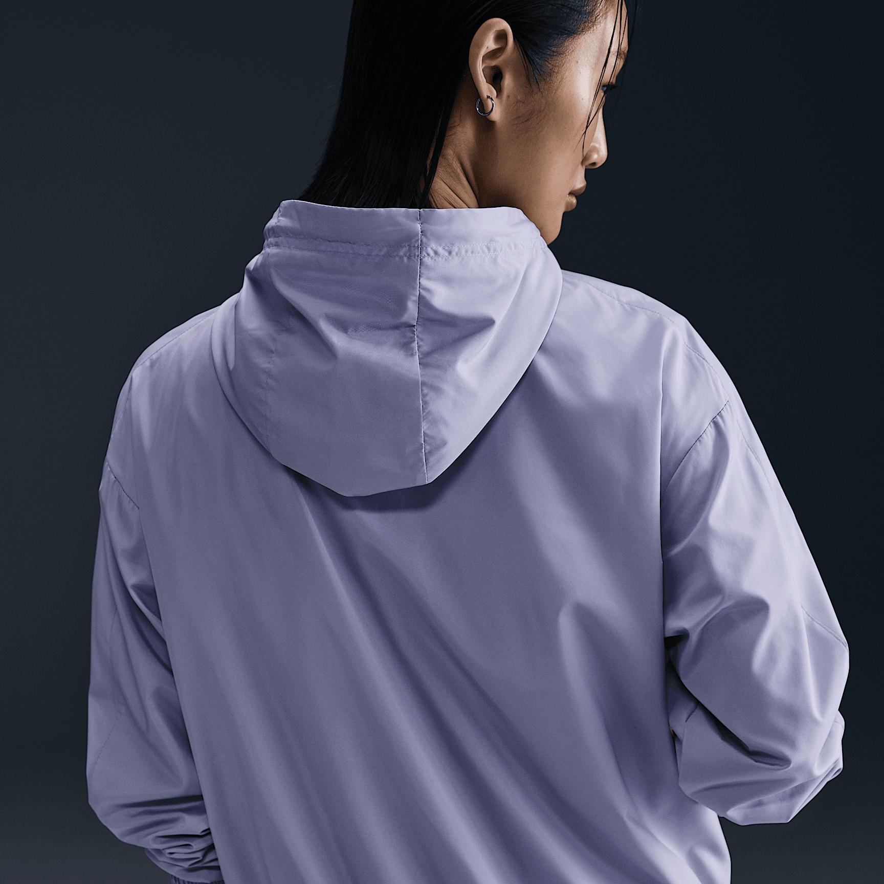 Nike Sportswear Classic Wovens Women's Loose UV Hooded Jacket Product Image