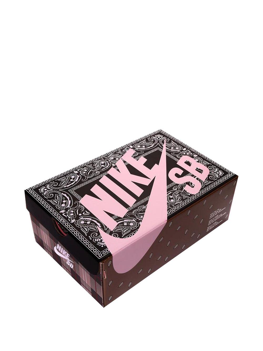 x Travis Scott SB Dunk Low QS Special Box sneakers Product Image