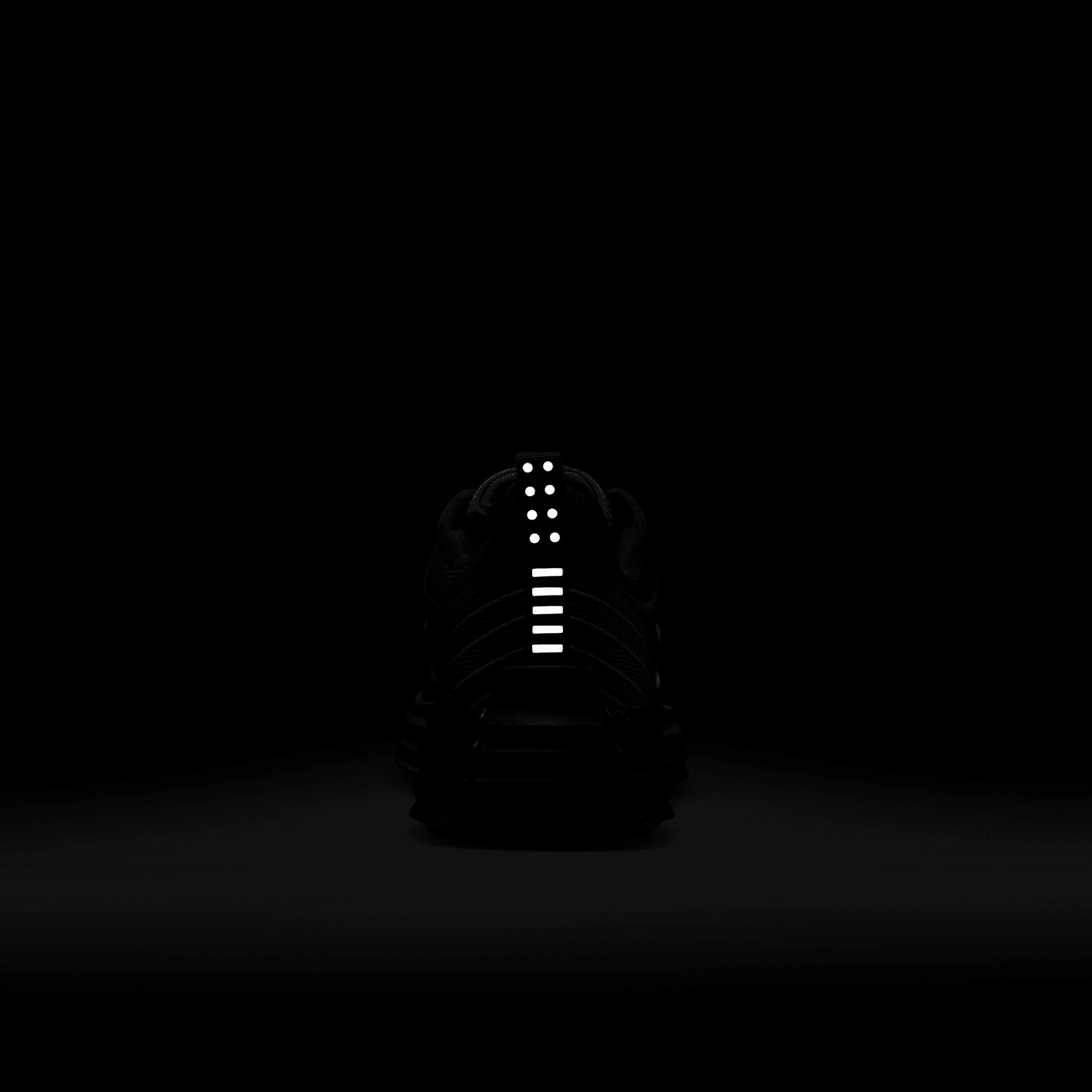 Nike Men's Lunar Roam Shoes Product Image