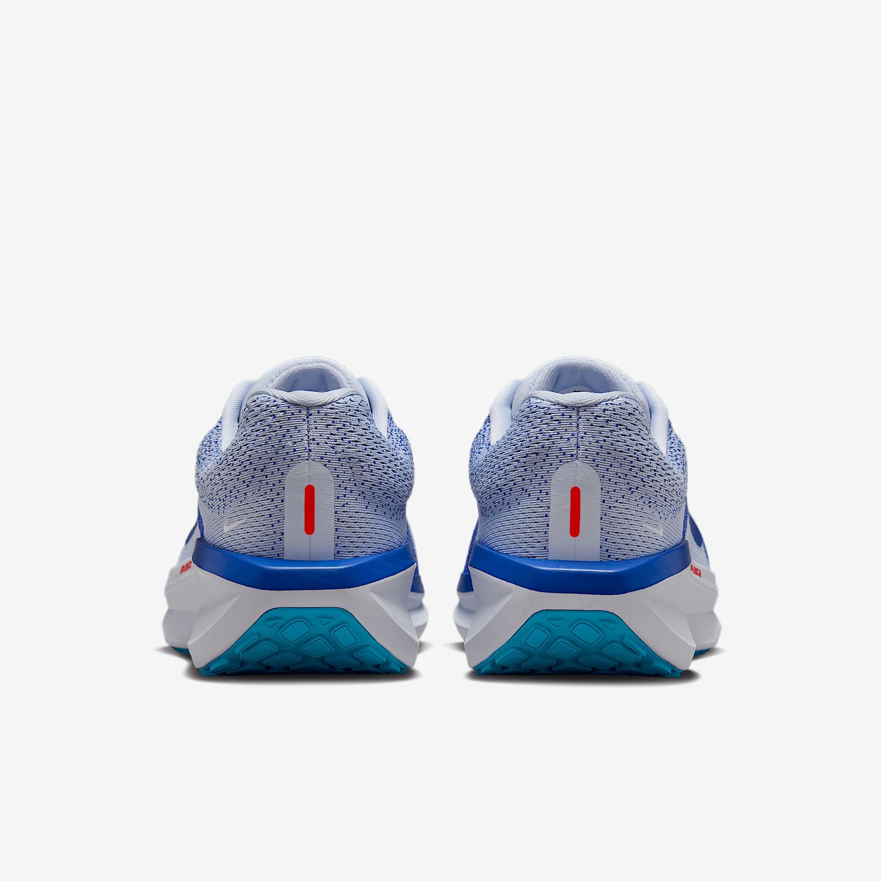 Nike Mens Winflo 11 Road Running Shoes (Extra Wide) | FQ8937-403 Product Image