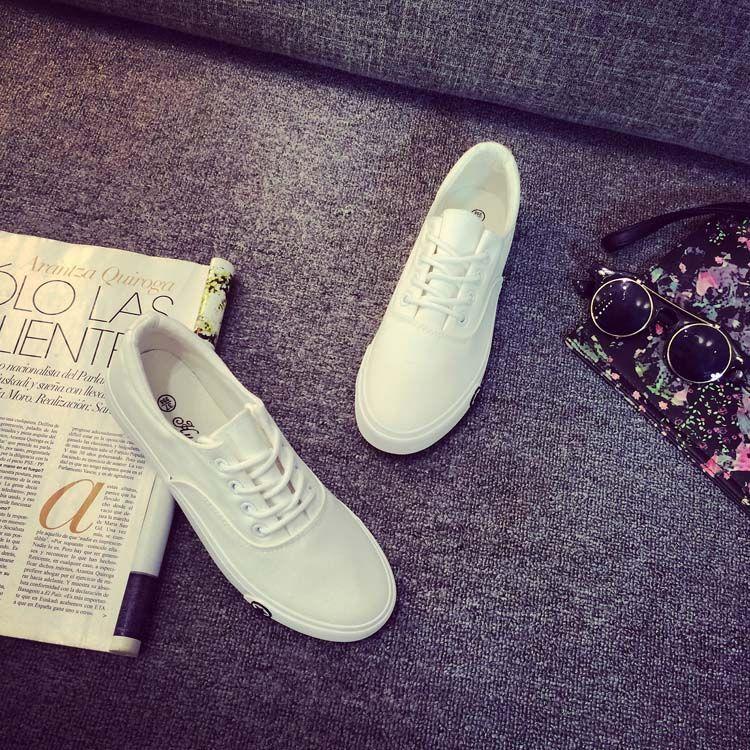 Lace-Up Couple Sneakers Product Image