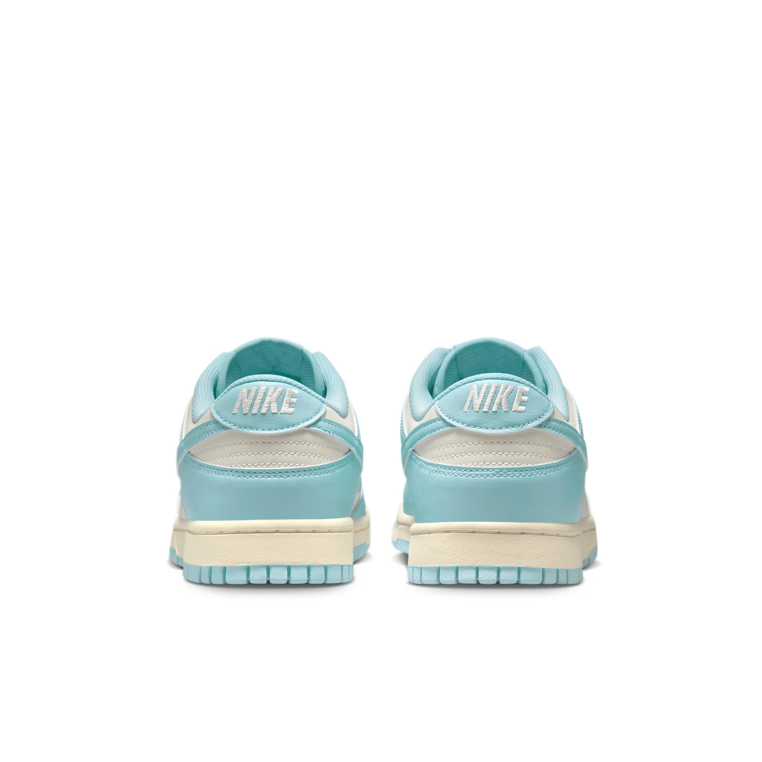 Nike Men's Dunk Low Retro Shoes Product Image