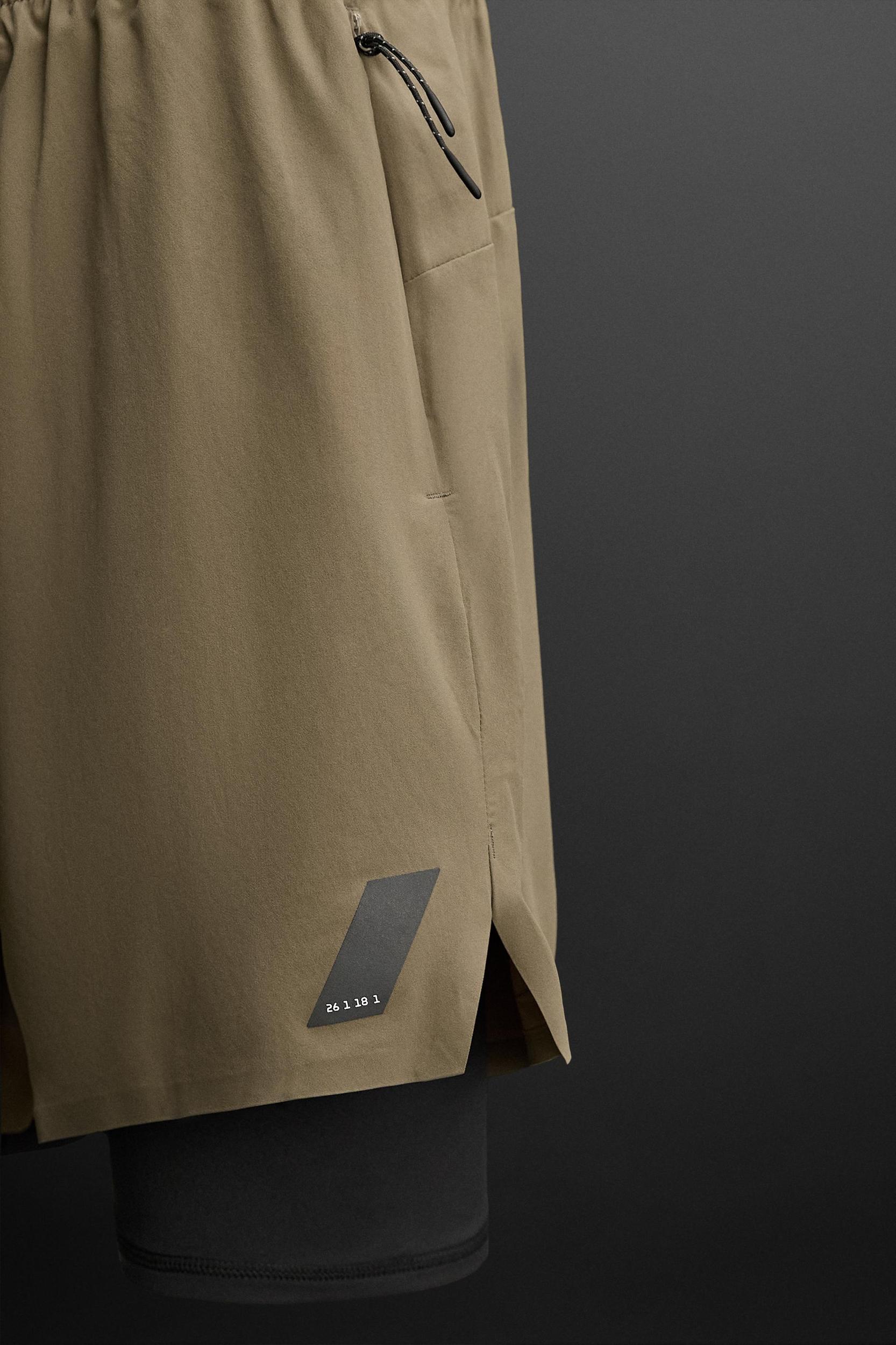 2-IN-1 TRAINING SHORTS Product Image