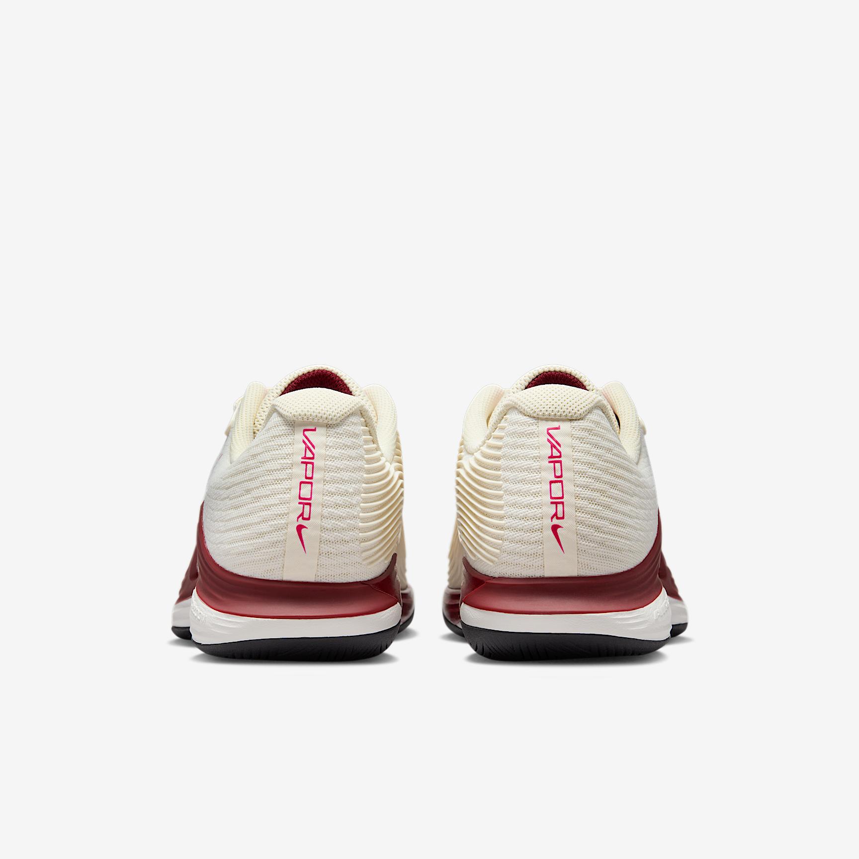 Nike Womens Vapor Hard Court Tennis Shoes | FV5554-104 Product Image