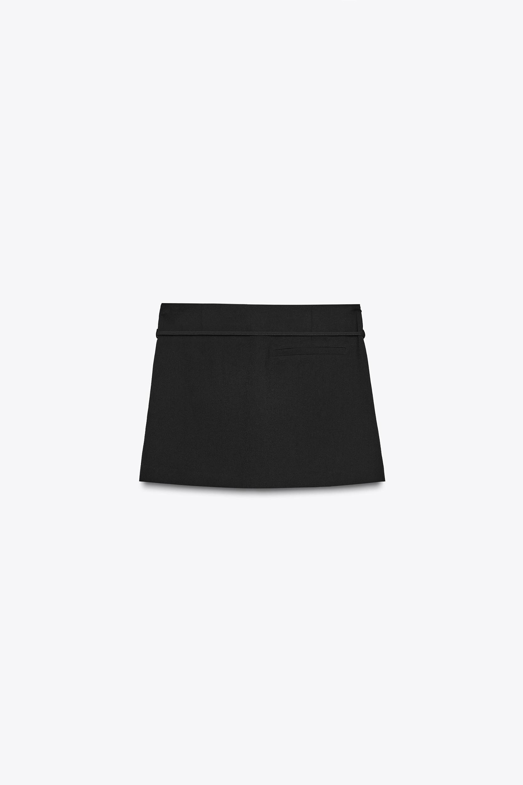 BELTED SKORT Product Image