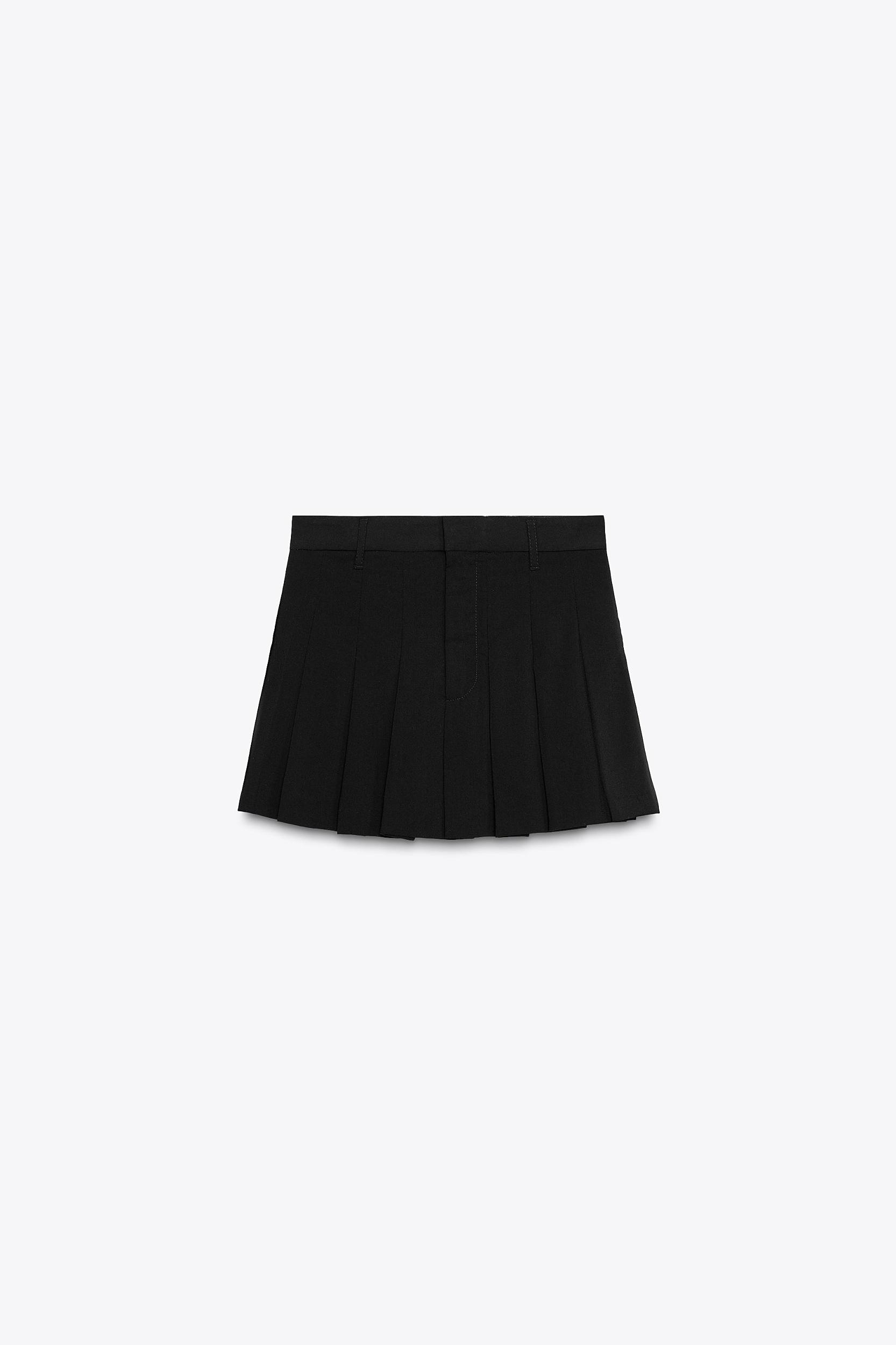PLEATED SKORT Product Image