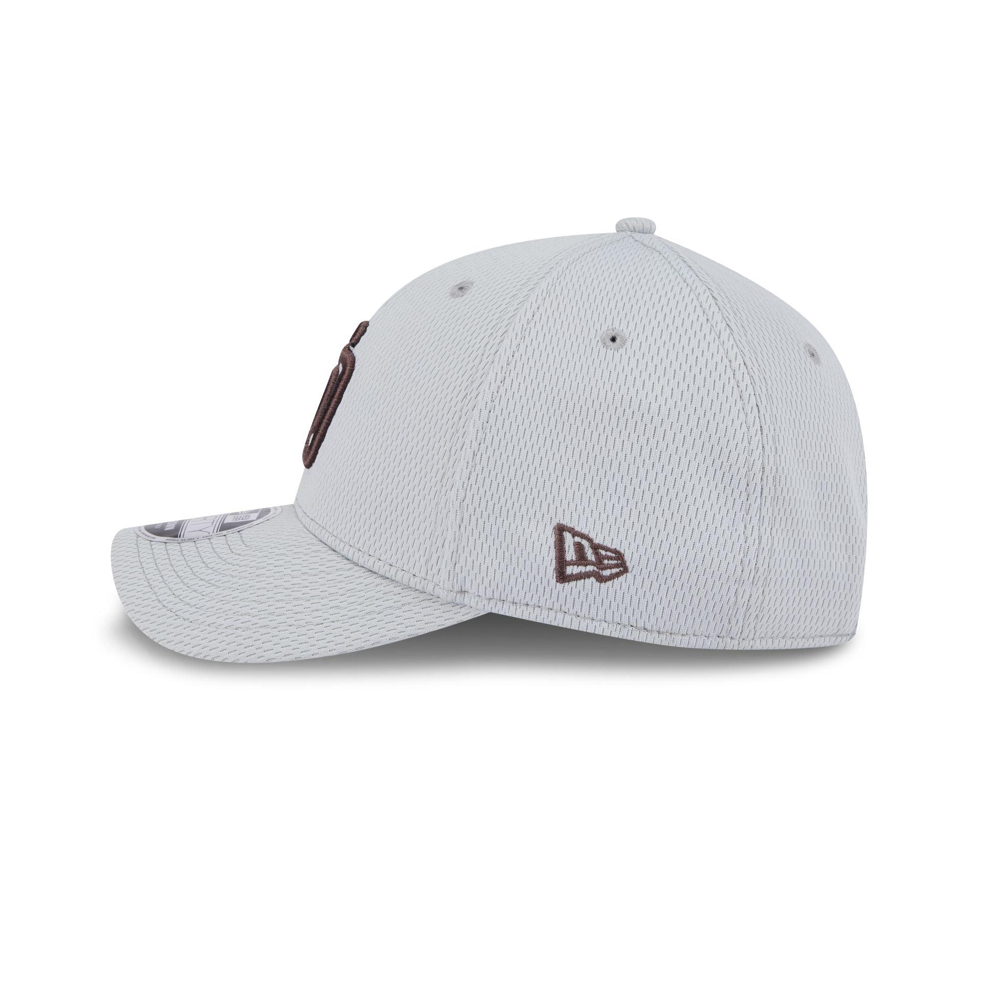 Chicago Cubs 2025 Clubhouse Gray 39THIRTY Stretch Fit Male Product Image