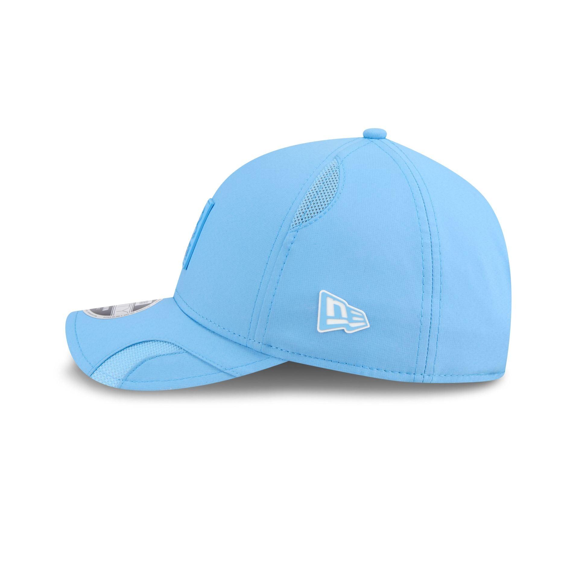 North Carolina Tar Heels Hot Weather 9FORTY M-Crown Snapback Hat Male Product Image