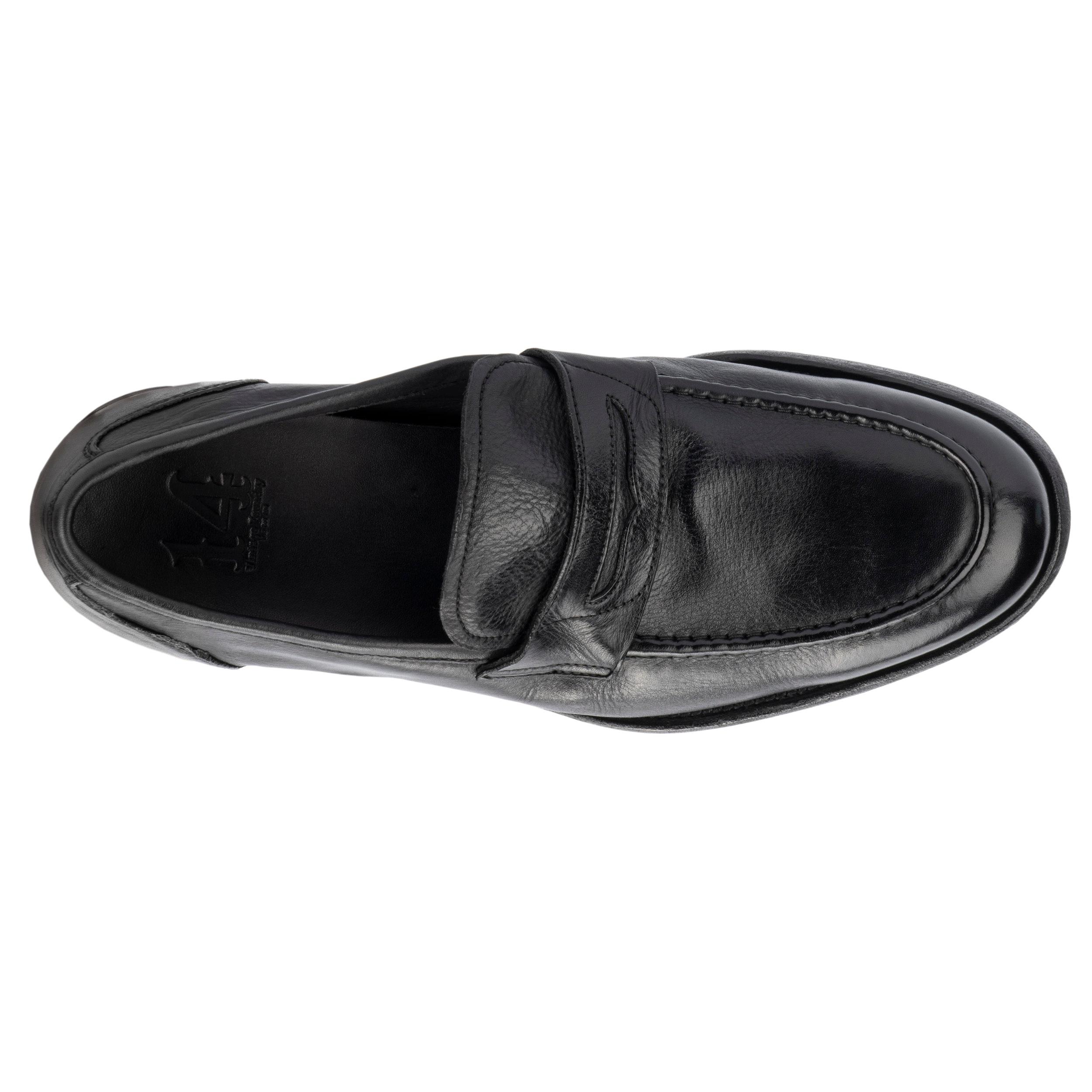Vintage Foundry Co. Men's Kent Loafer Product Image