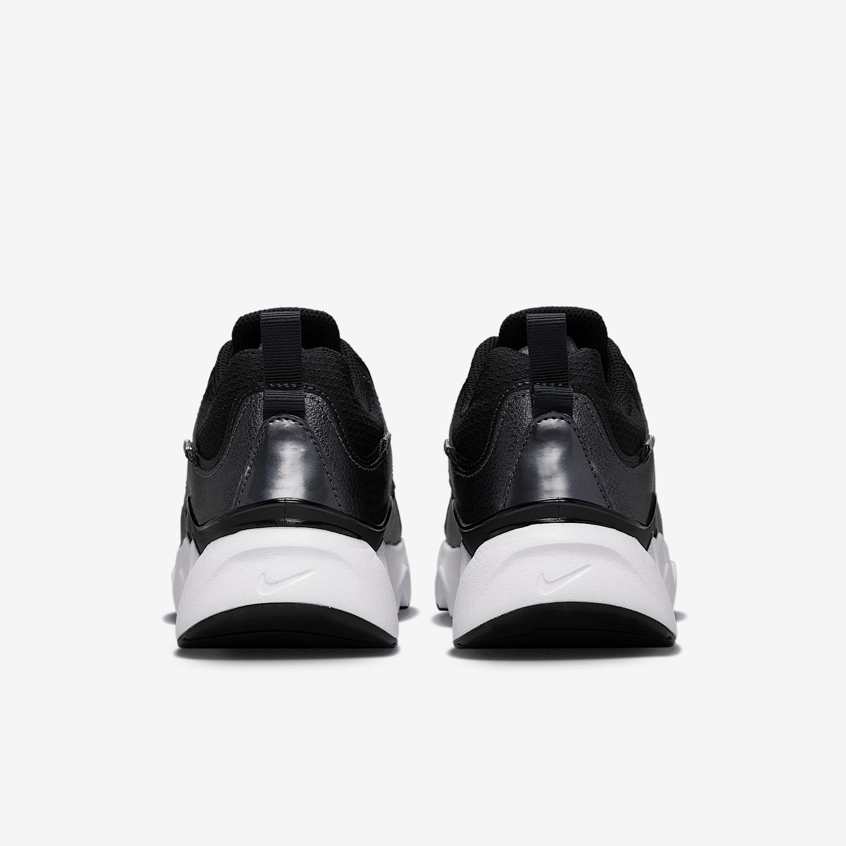 Nike Women's Ryz 365 2 Shoes Product Image