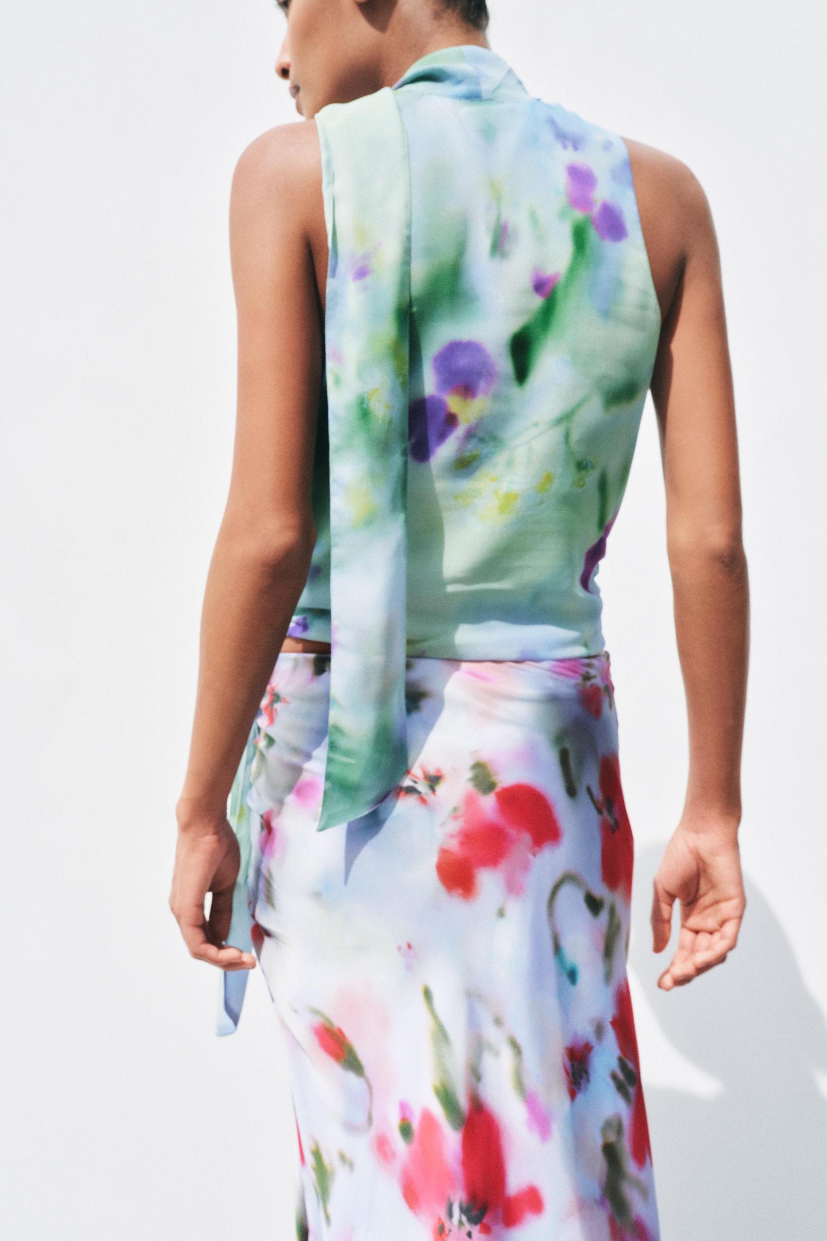 PRINTED TIE TOP Product Image