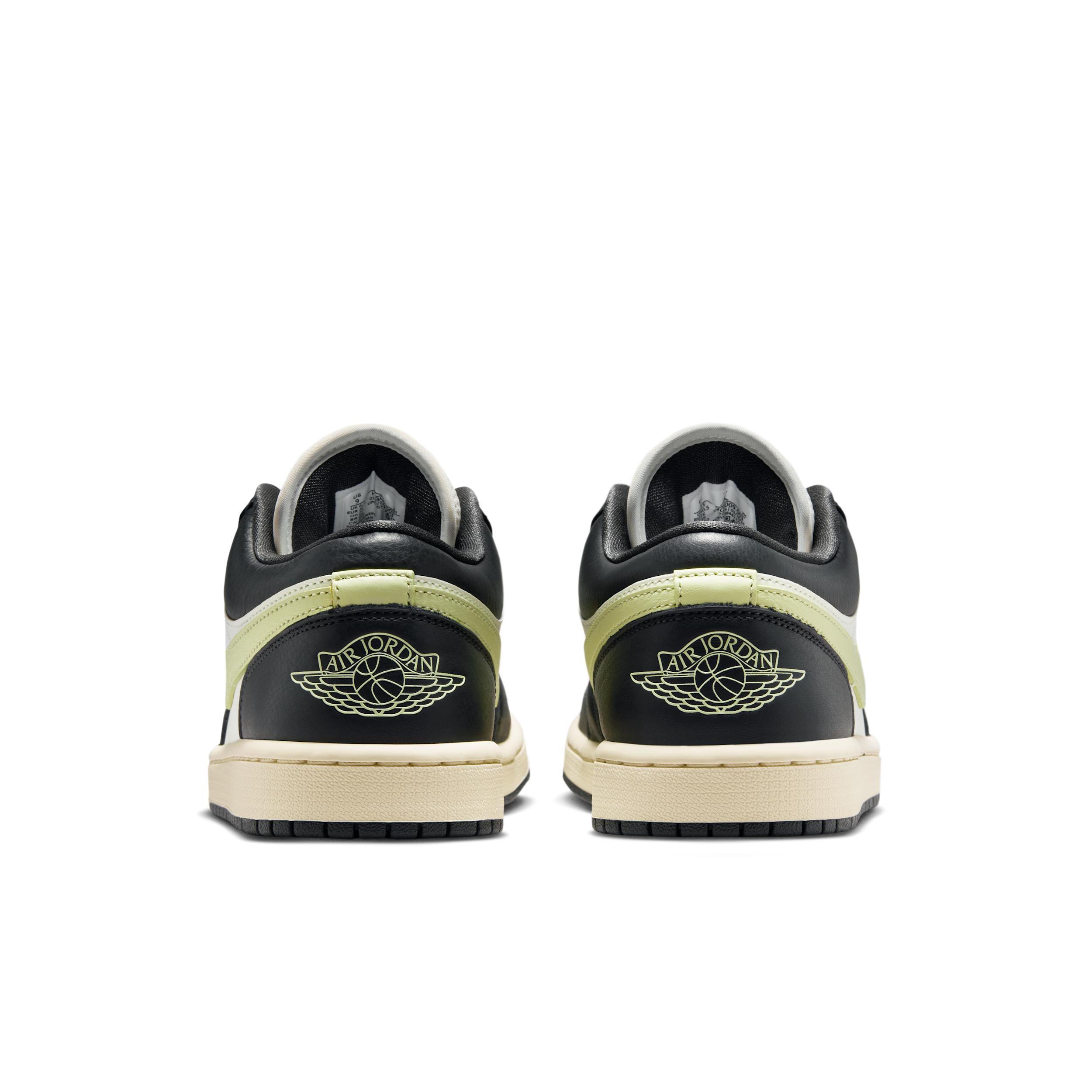 Womens Air Jordan 1 Low SE Shoes | HQ3009-003 Product Image