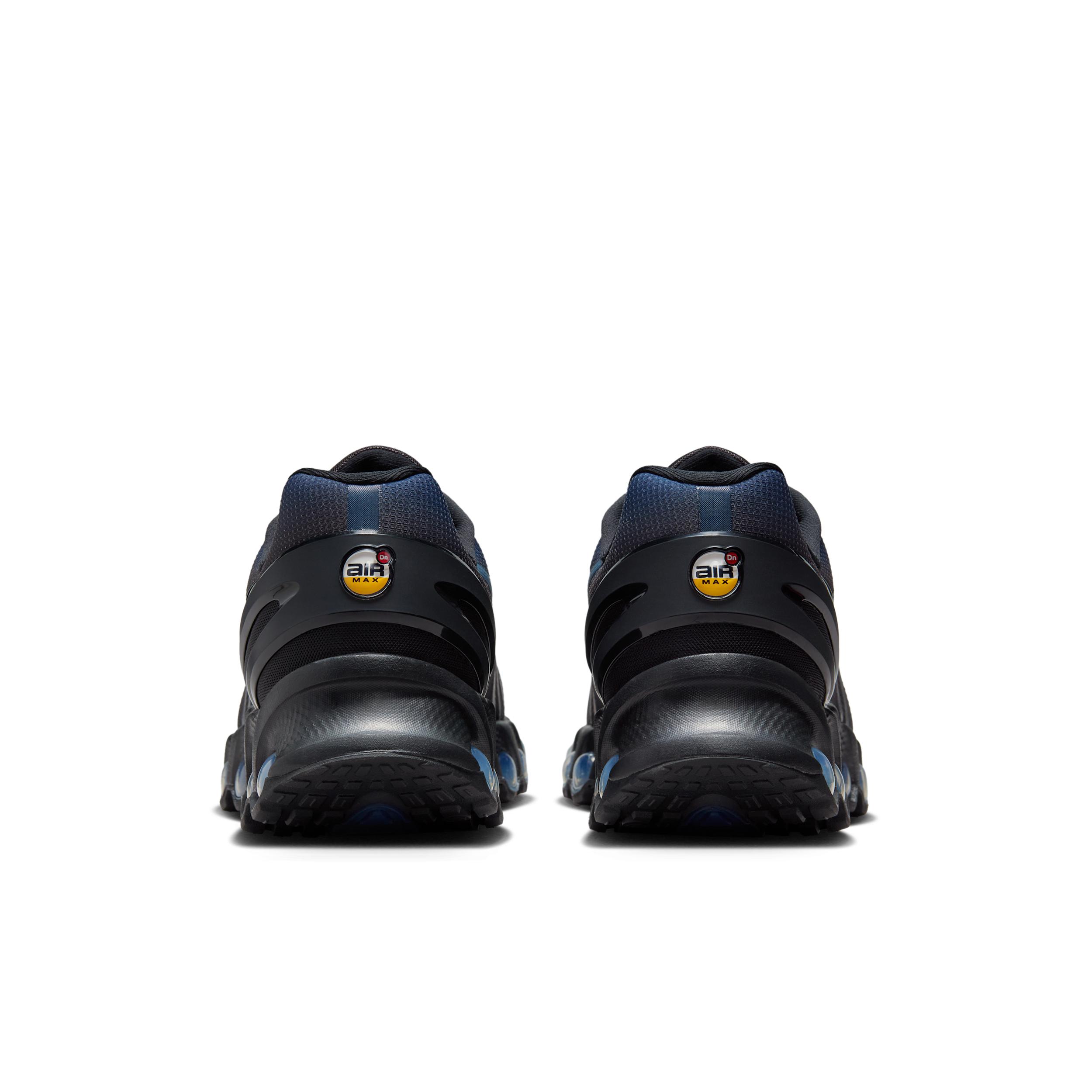 Nike Men's Air Max Dn8 Shoes Product Image