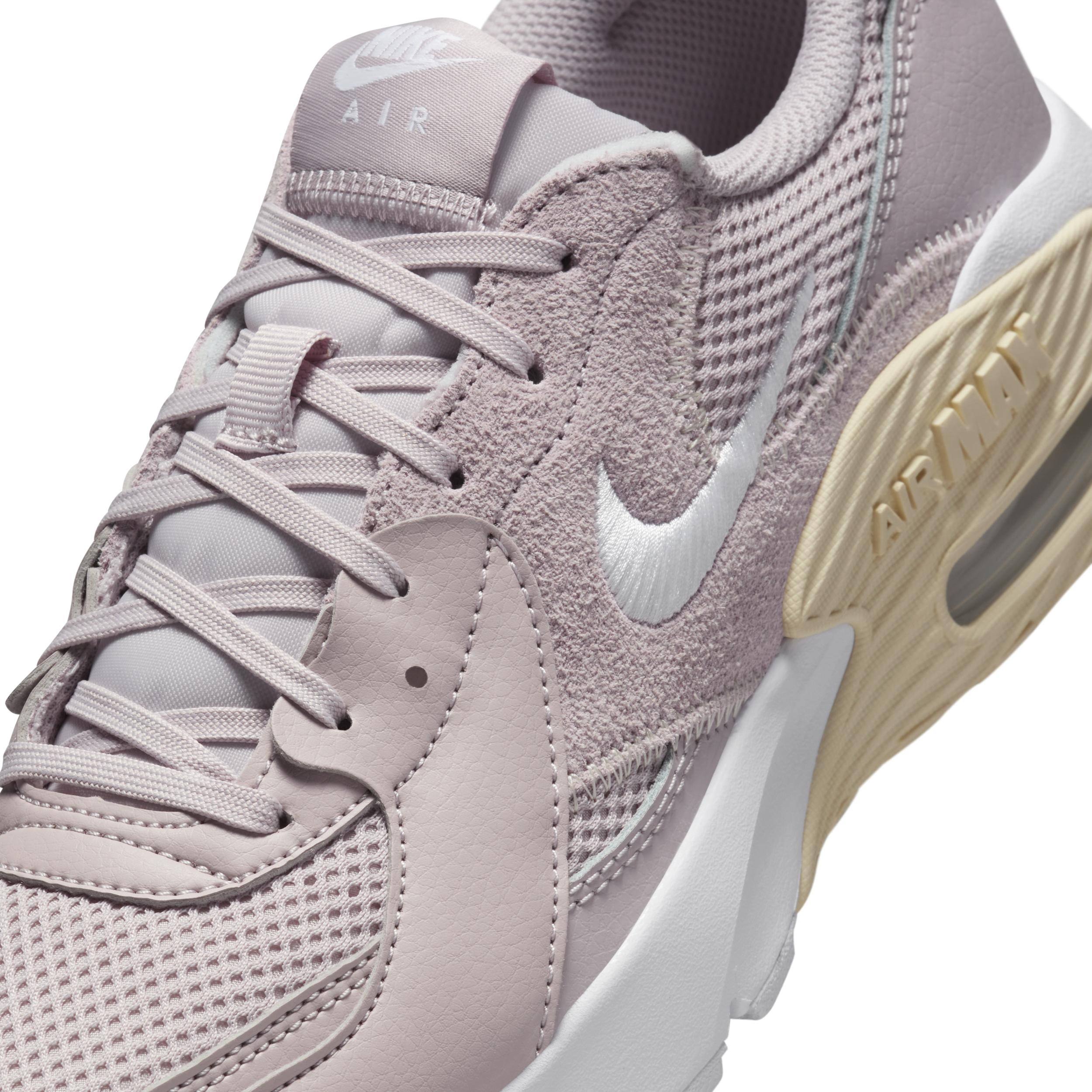 Nike Womens Air Max Excee Shoes | CD5432-010 Product Image