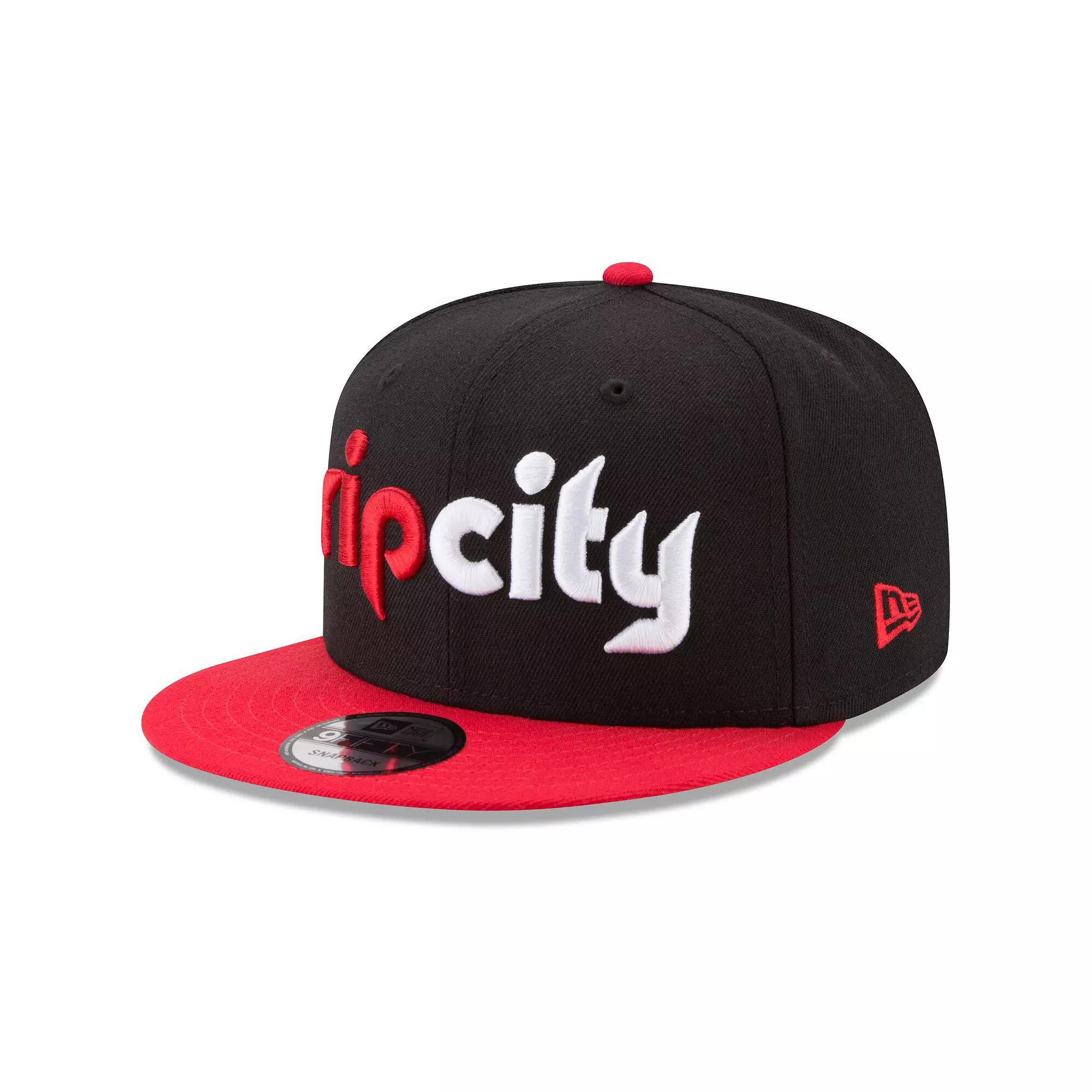 Men's New Era Black/Red Portland Trail Blazers 2-Tone 9FIFTY Adjustable Snapback Hat Product Image