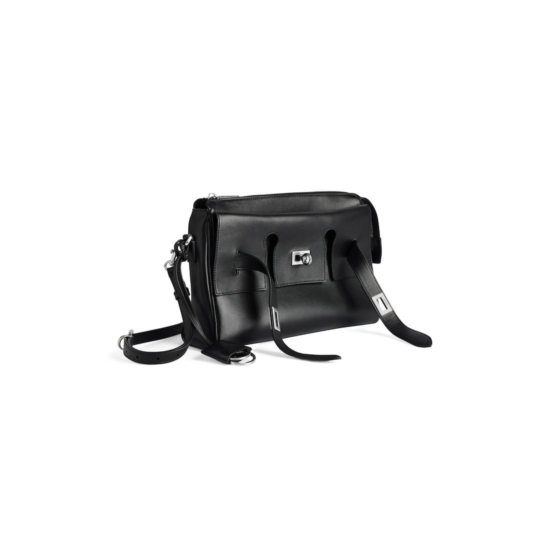 Men's Bel Air Zipped Messenger Bag Small  in Black Product Image