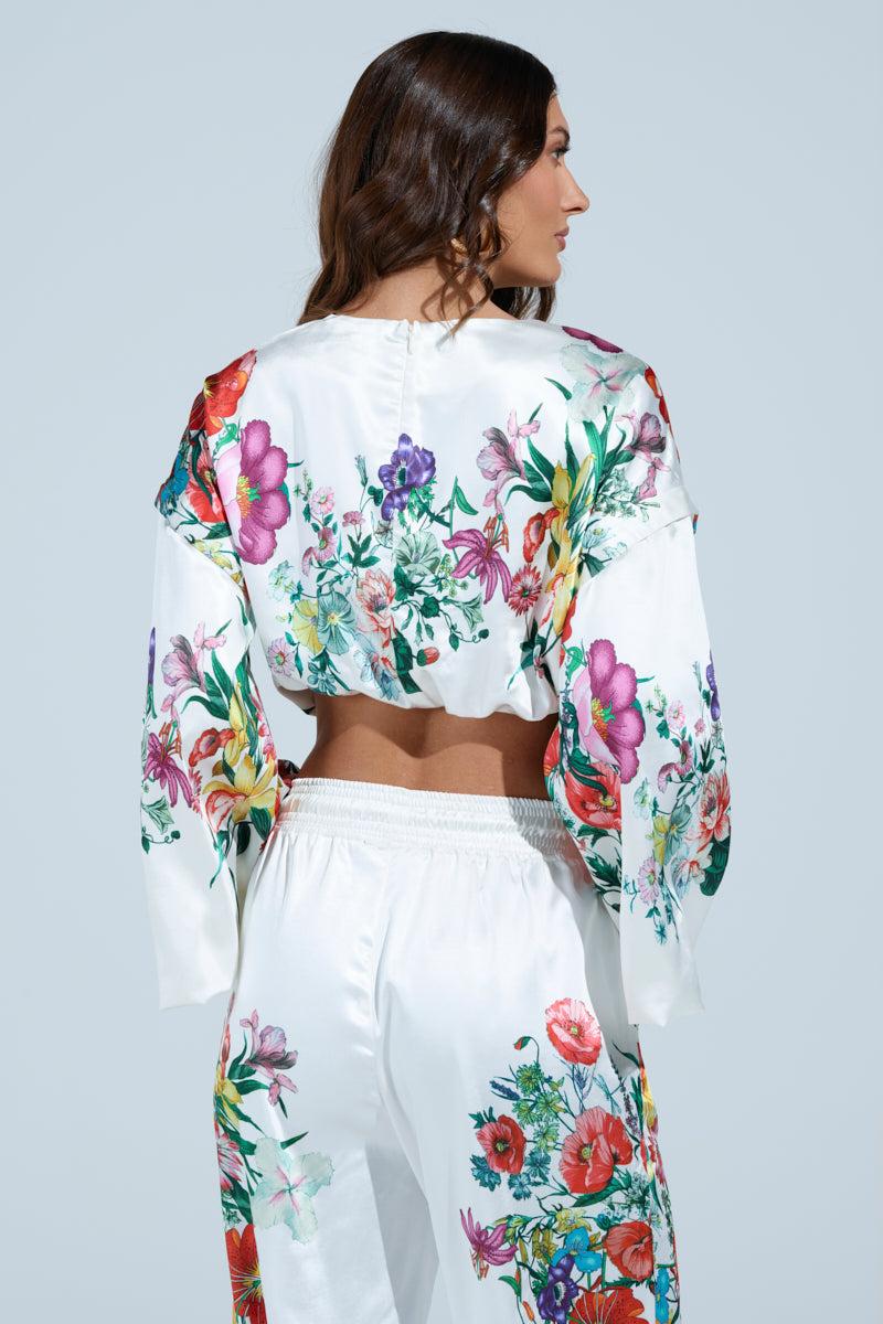 FULL BLOOM ZIP OFF SLEEVES BLOUSE Product Image