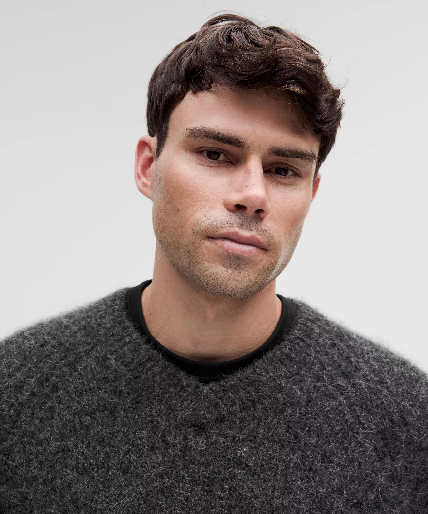 Men's Alpaca Wool-Blend V-Neck Sweater Product Image