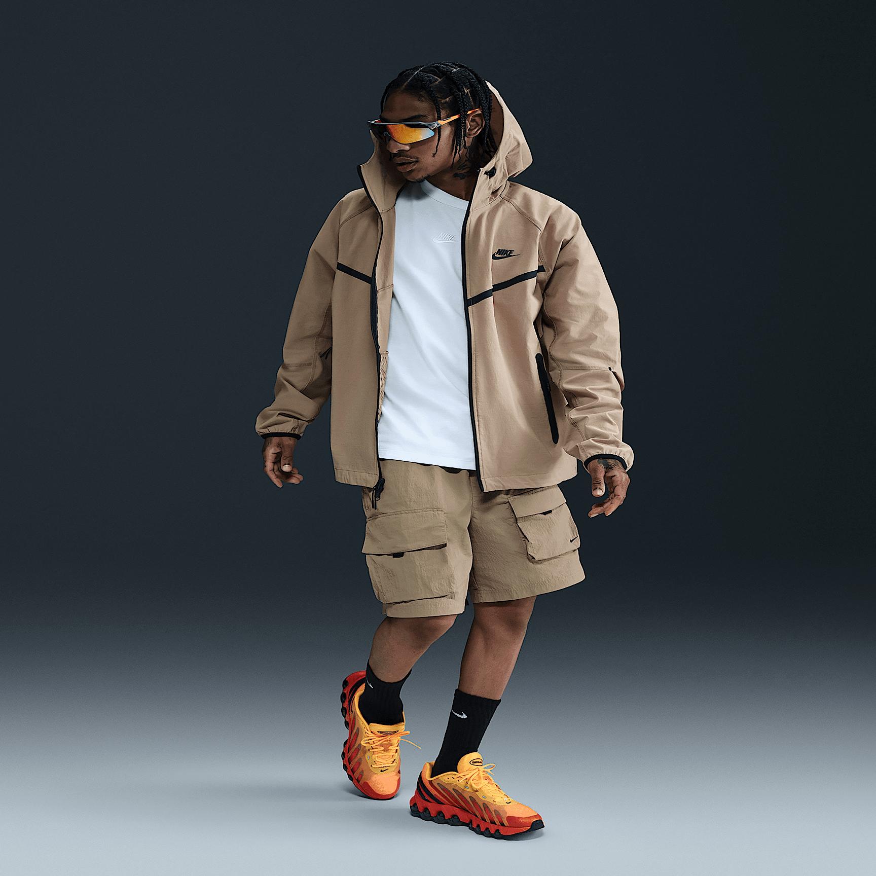 Nike Mens Tech Woven Cargo Shorts | HJ0677-297 Product Image