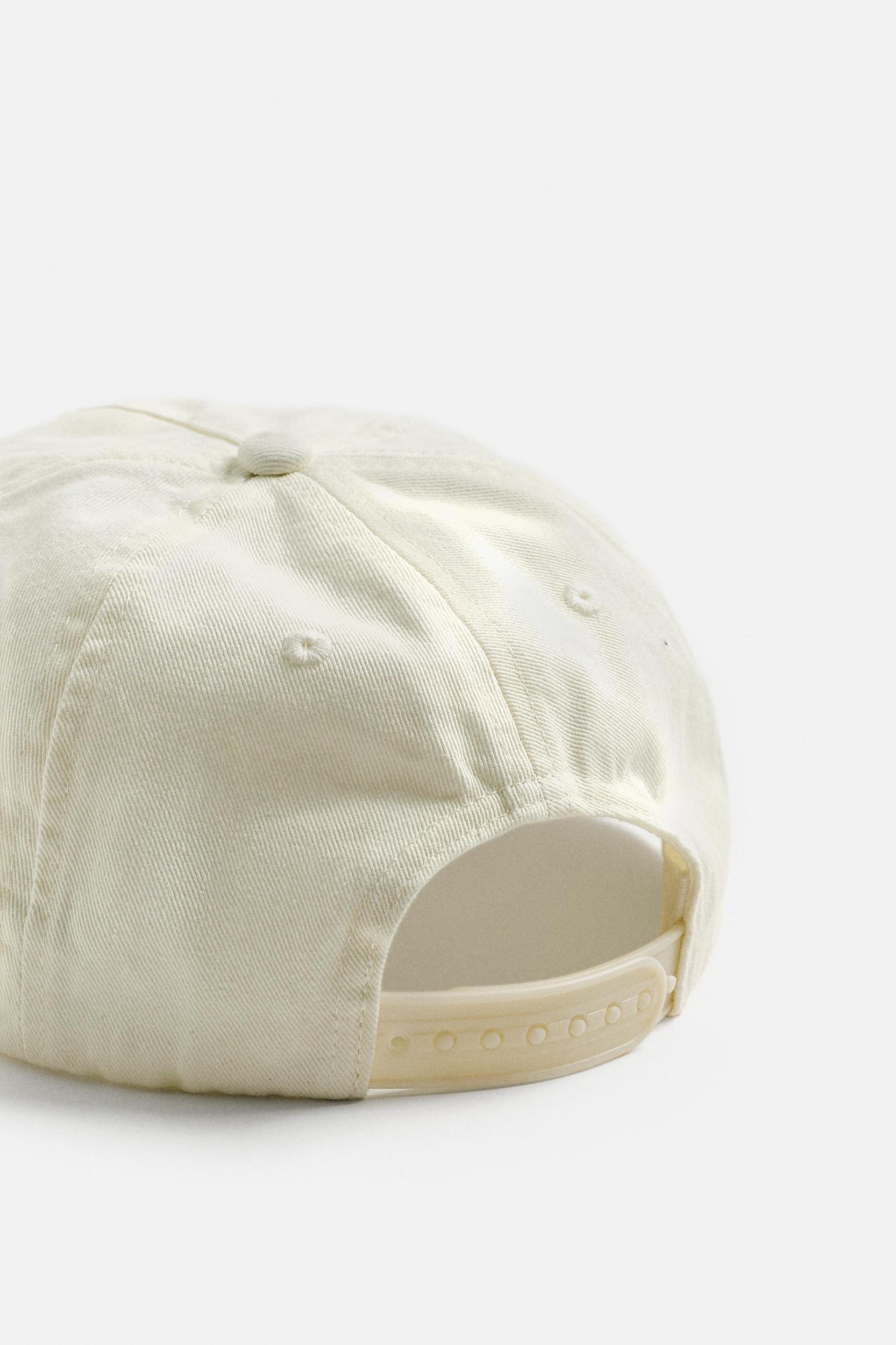 CONTRAST EMBROIDERY CAP Product Image
