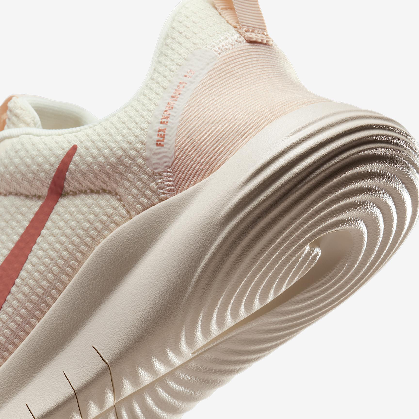 Nike Women's Flex Experience Run 12 Road Running Shoes (Extra Wide) Product Image